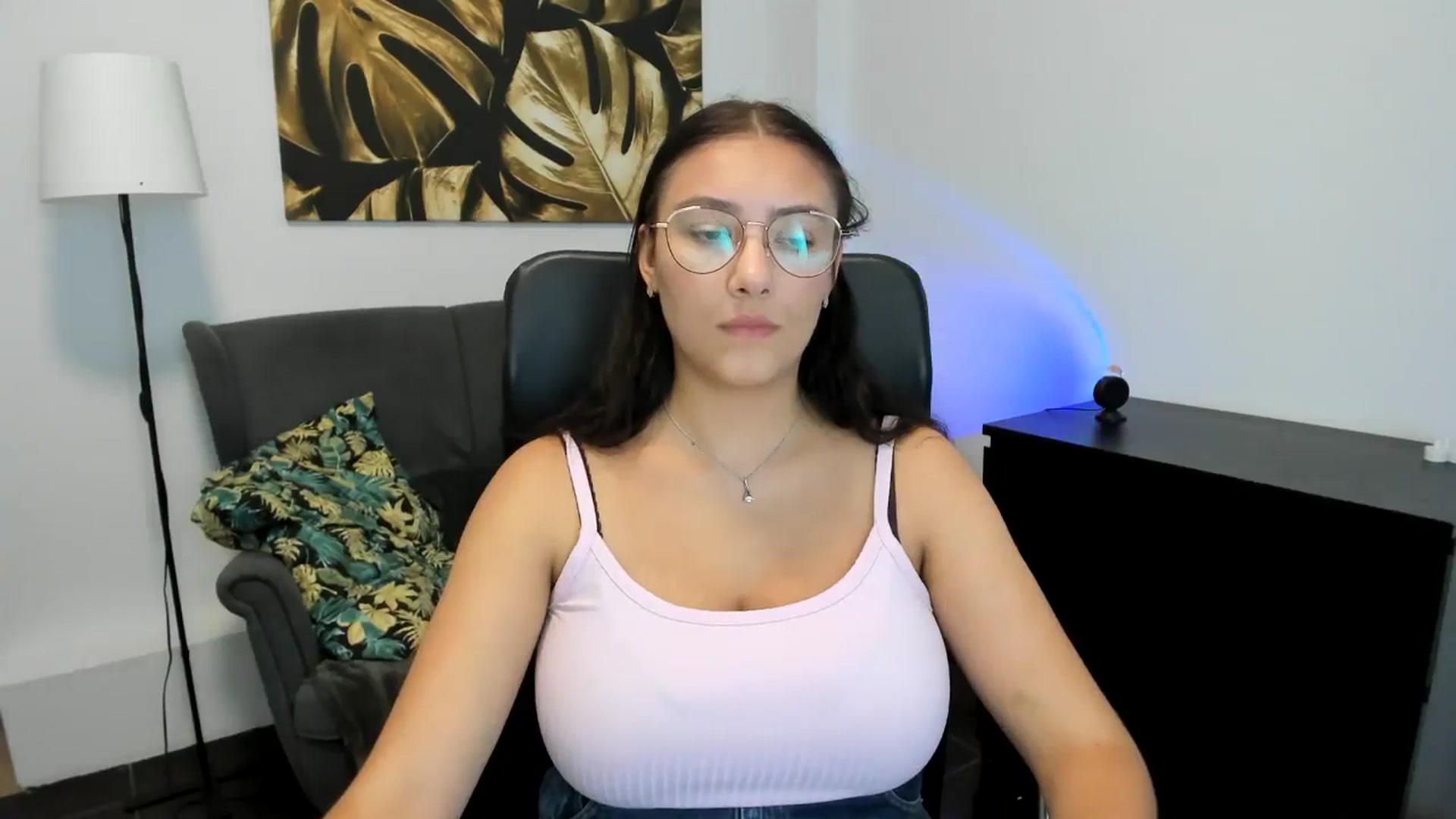 Gallery image thumbnail from SunfLowerr's myfreecams stream on, 09/09/2024, 13:01 image 19 of 20