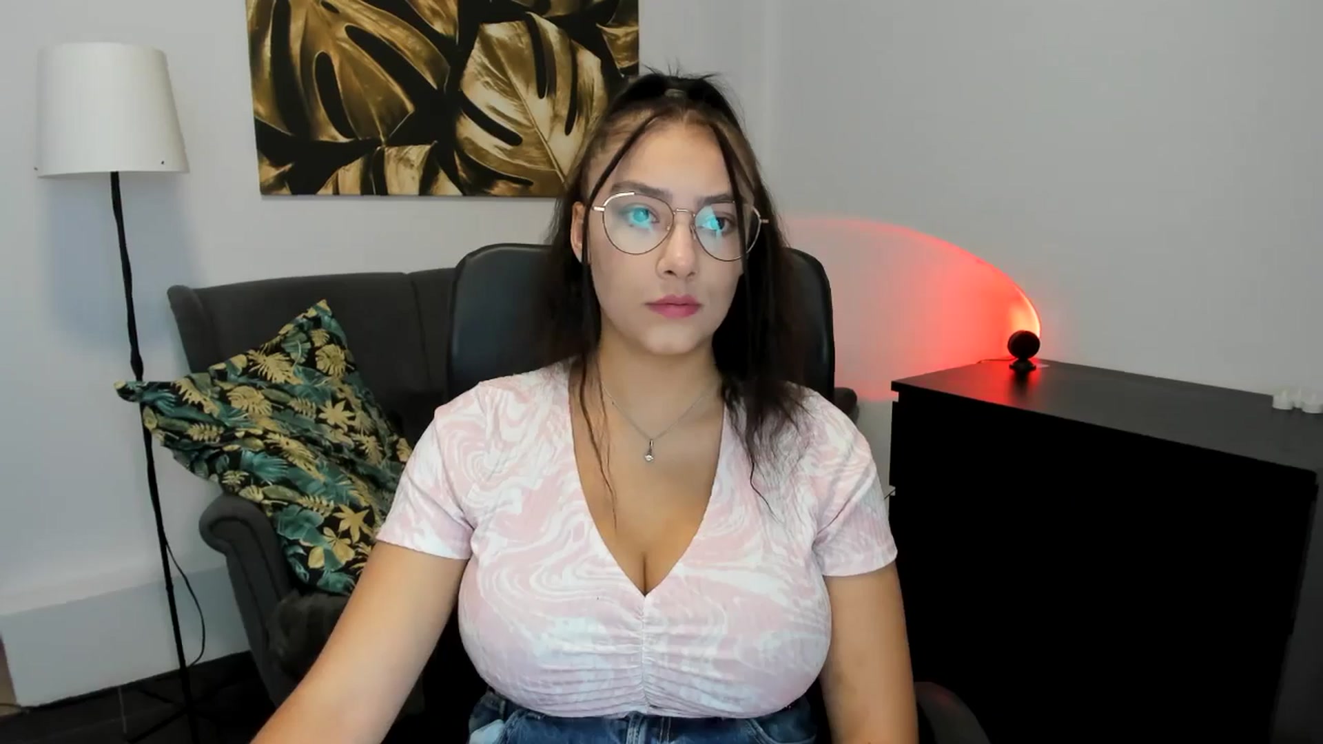 Gallery image thumbnail from SunfLowerr's myfreecams stream on, 09/11/2024, 13:07 image 5 of 20