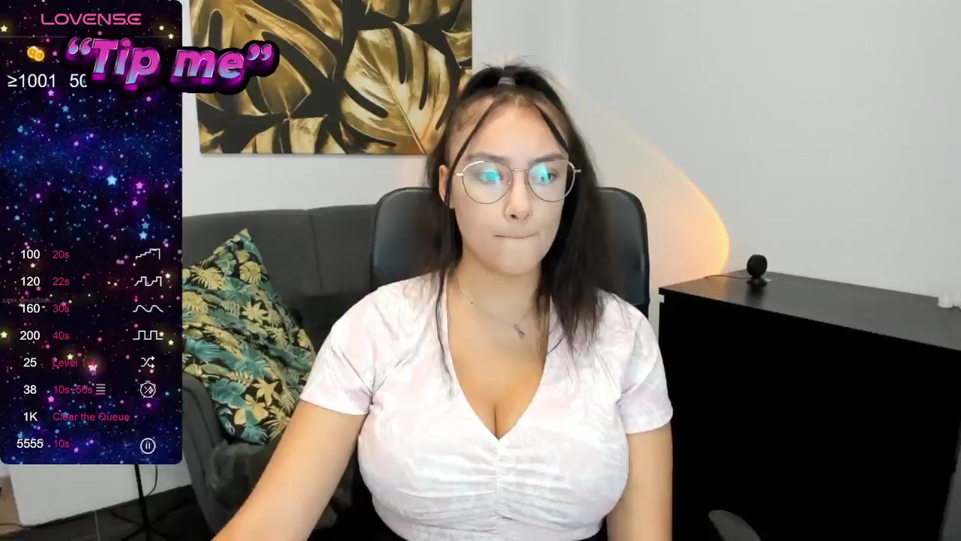 Gallery image thumbnail from SunfLowerr's myfreecams stream on, 09/11/2024, 14:24 image 16 of 20