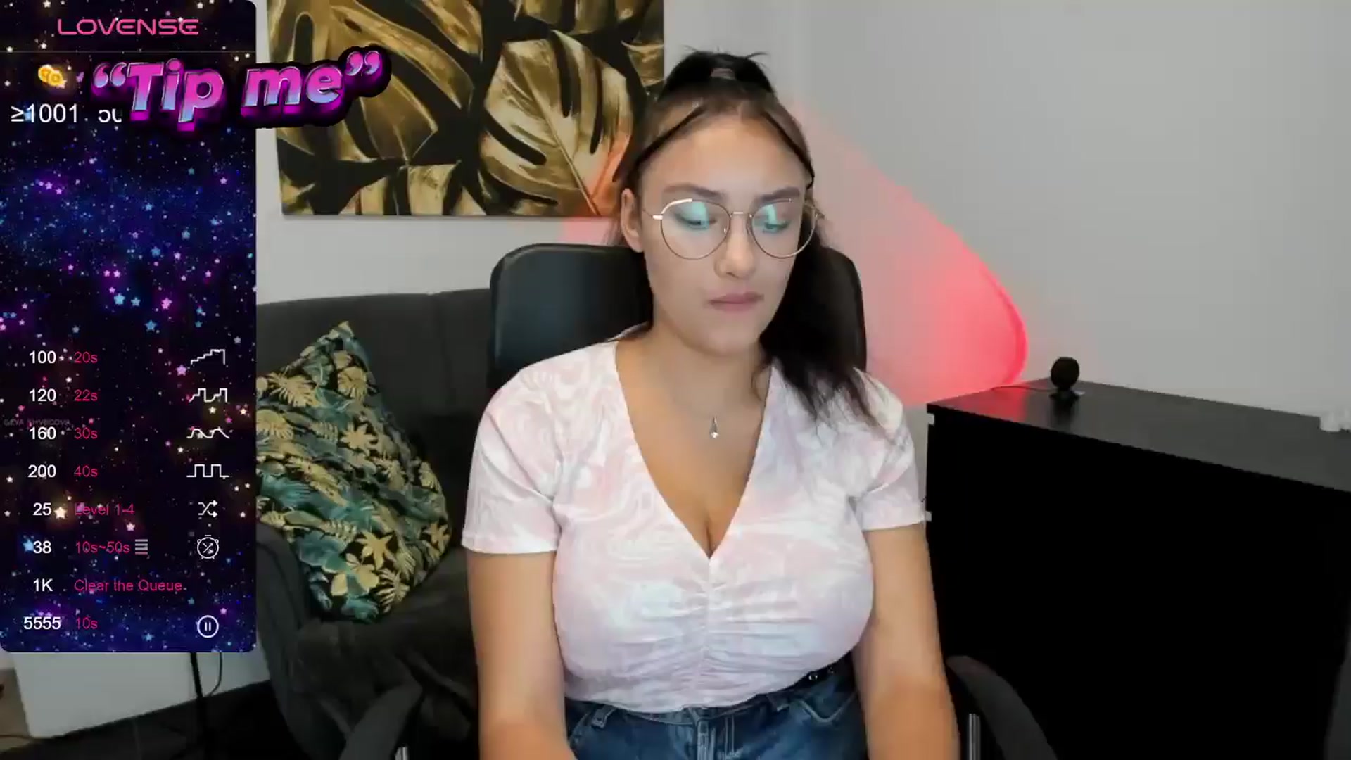 Gallery image thumbnail from SunfLowerr's myfreecams stream on, 09/11/2024, 16:43 image 1 of 20