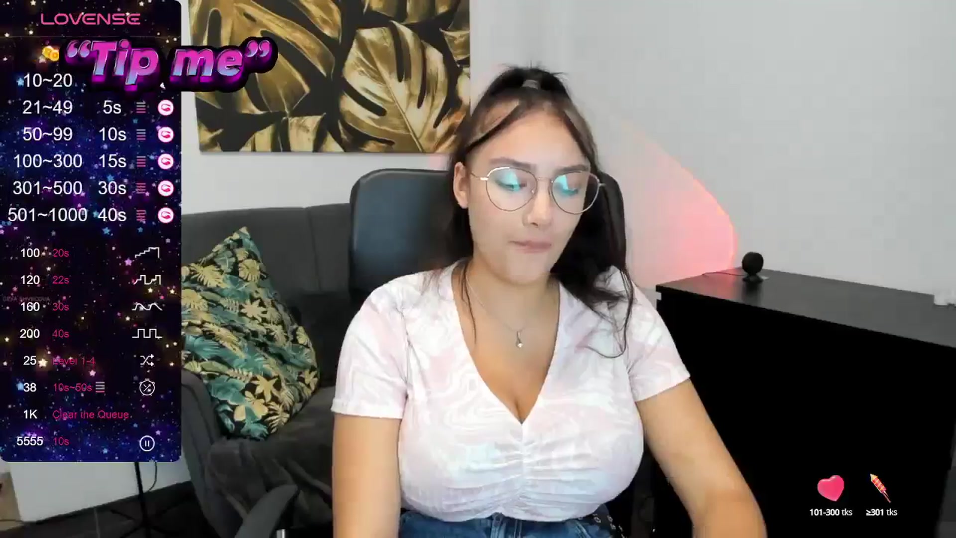 Gallery image thumbnail from SunfLowerr's myfreecams stream on, 09/11/2024, 19:31 image 10 of 20