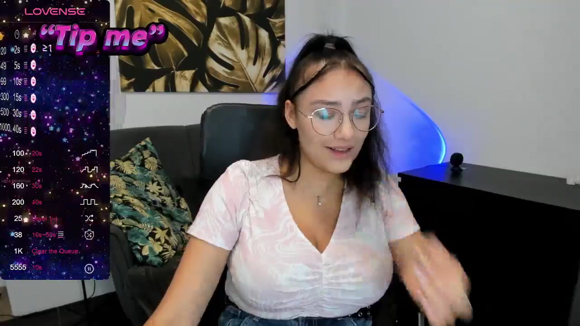 Gallery image thumbnail from SunfLowerr's myfreecams stream on, 09/11/2024, 19:31 image 5 of 20