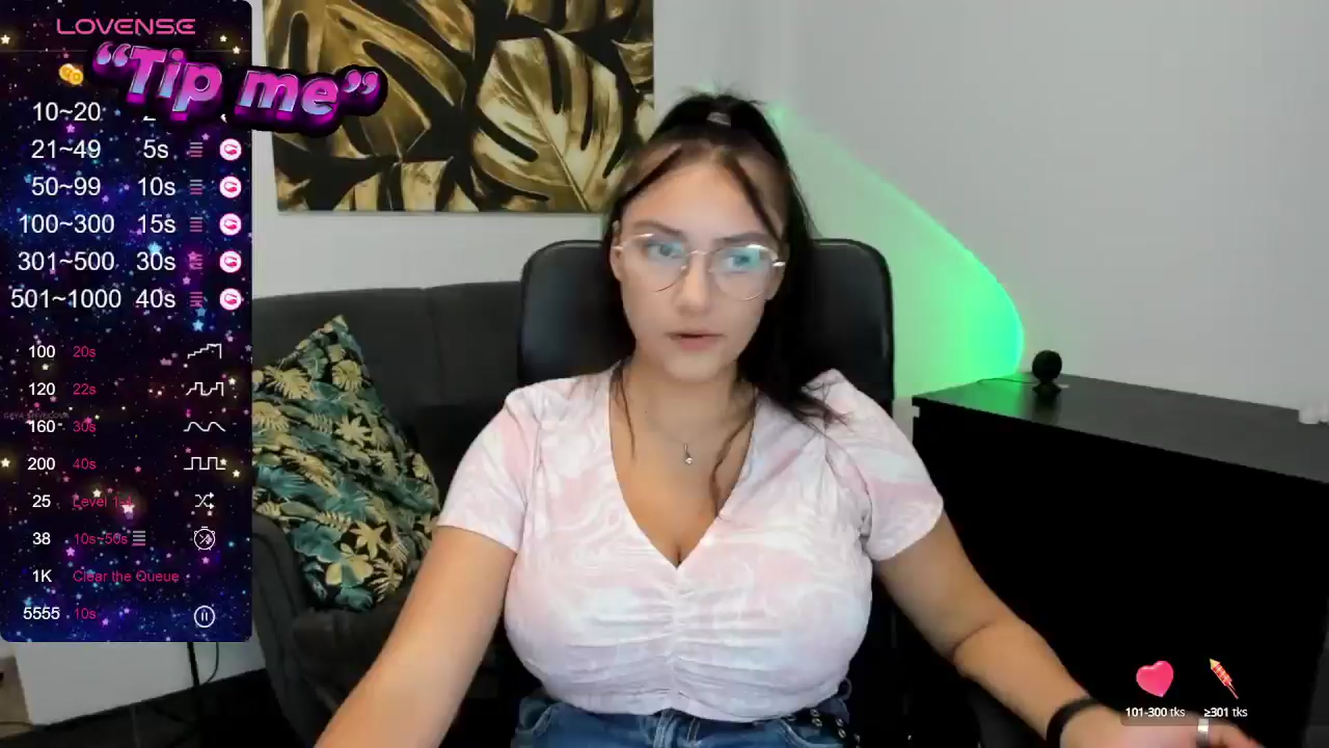 Gallery image thumbnail from SunfLowerr's myfreecams stream on, 09/11/2024, 19:31 image 11 of 20