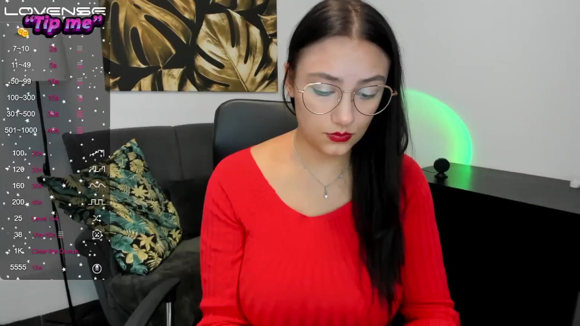 Gallery image thumbnail from SunfLowerr's myfreecams stream on, 09/12/2024, 17:35 image 18 of 20