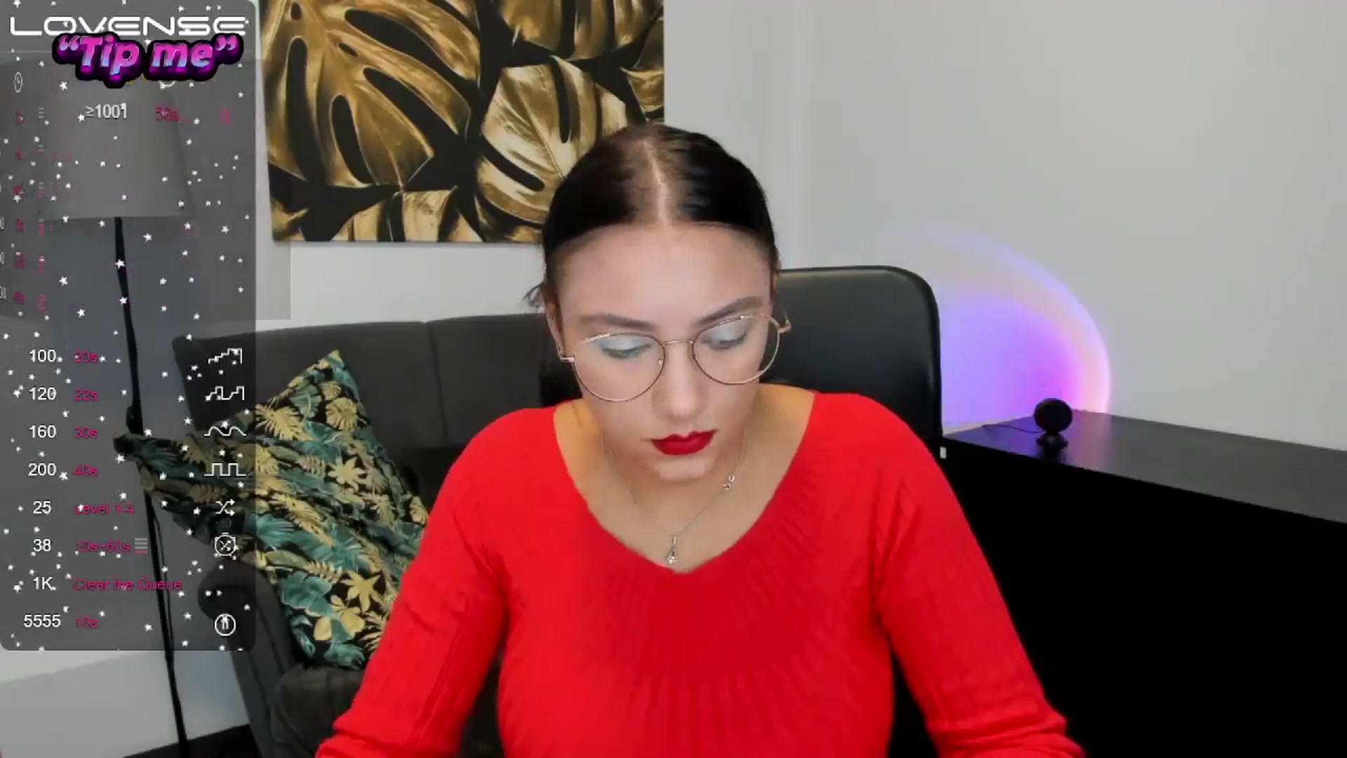 Gallery image thumbnail from SunfLowerr's myfreecams stream on, 09/12/2024, 17:35 image 2 of 20