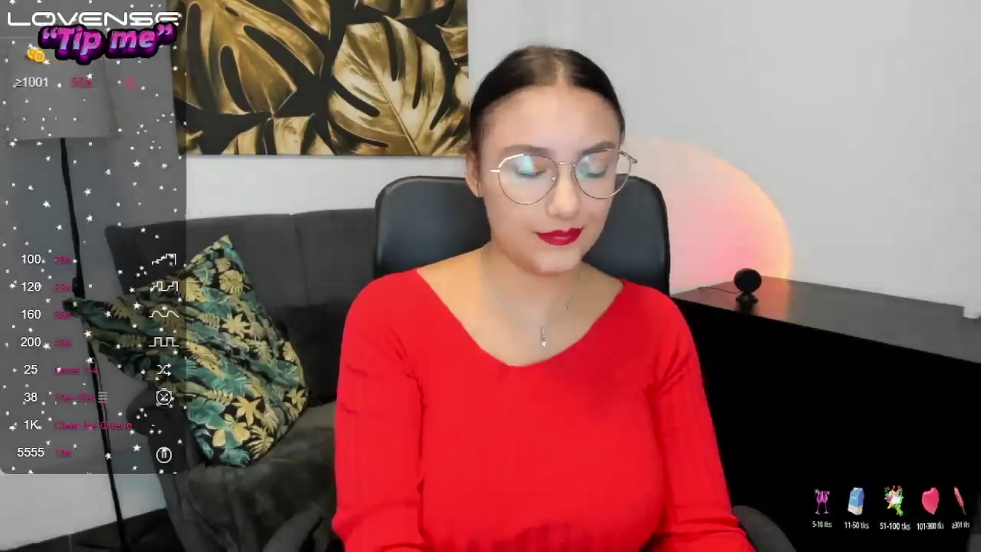 Gallery image thumbnail from SunfLowerr's myfreecams stream on, 09/12/2024, 17:35 image 10 of 20