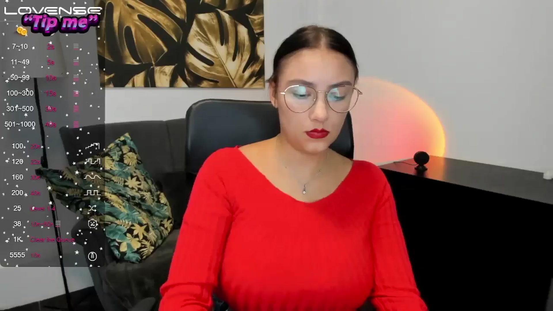 Gallery image thumbnail from SunfLowerr's myfreecams stream on, 09/12/2024, 17:35 image 8 of 20