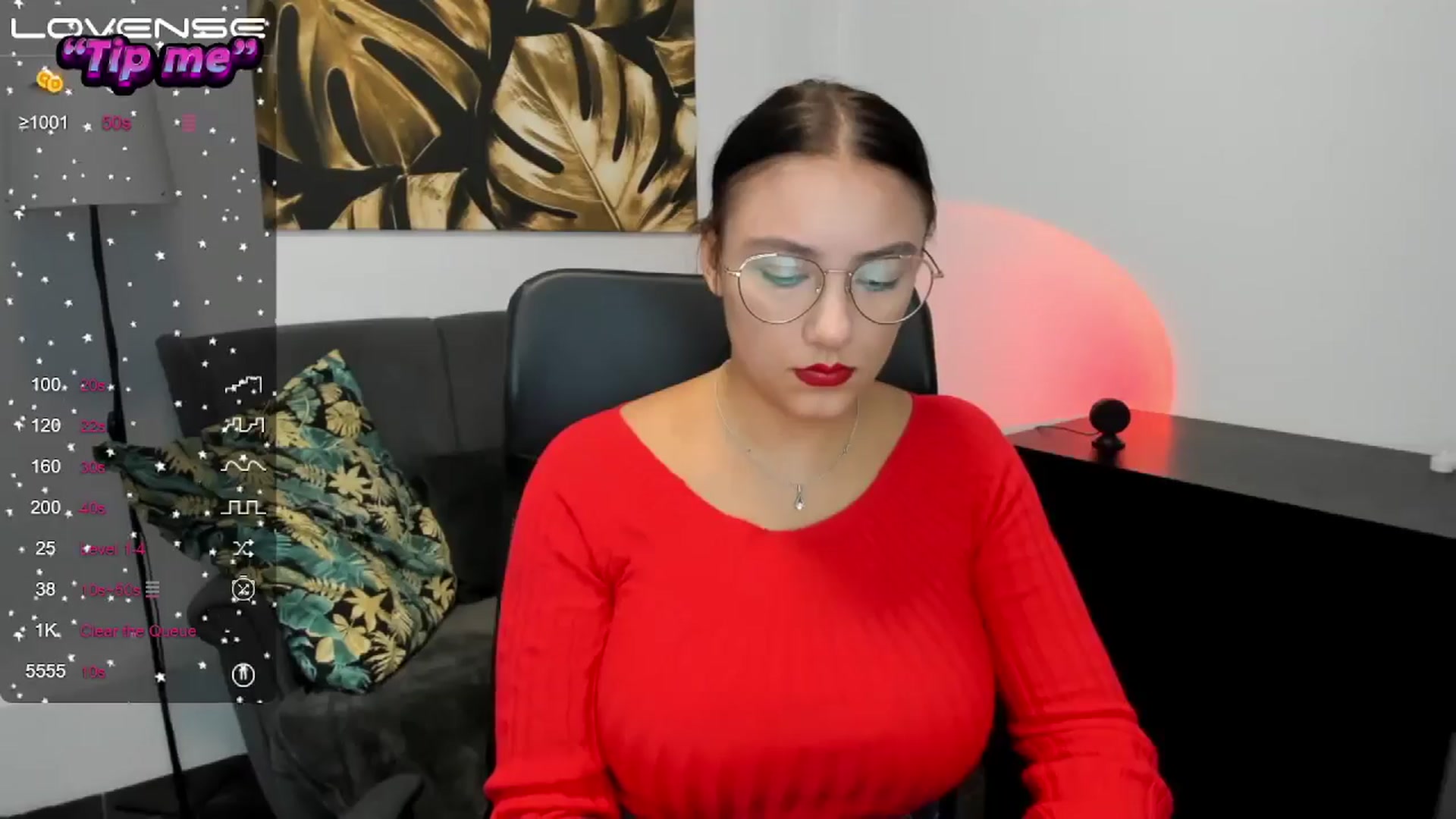 Gallery image thumbnail from SunfLowerr's myfreecams stream on, 09/12/2024, 17:35 image 7 of 20