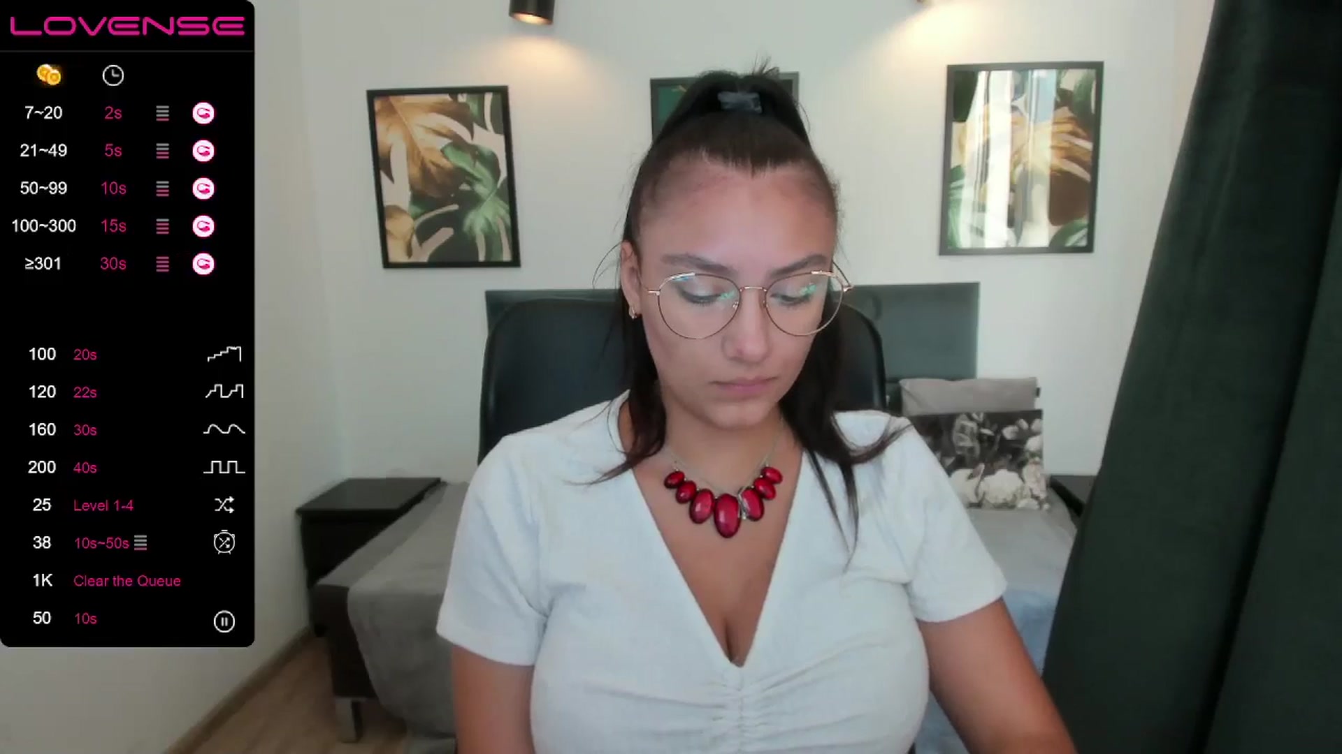 Gallery image thumbnail from SunfLowerr's myfreecams stream on, 09/14/2024, 16:02 image 20 of 20