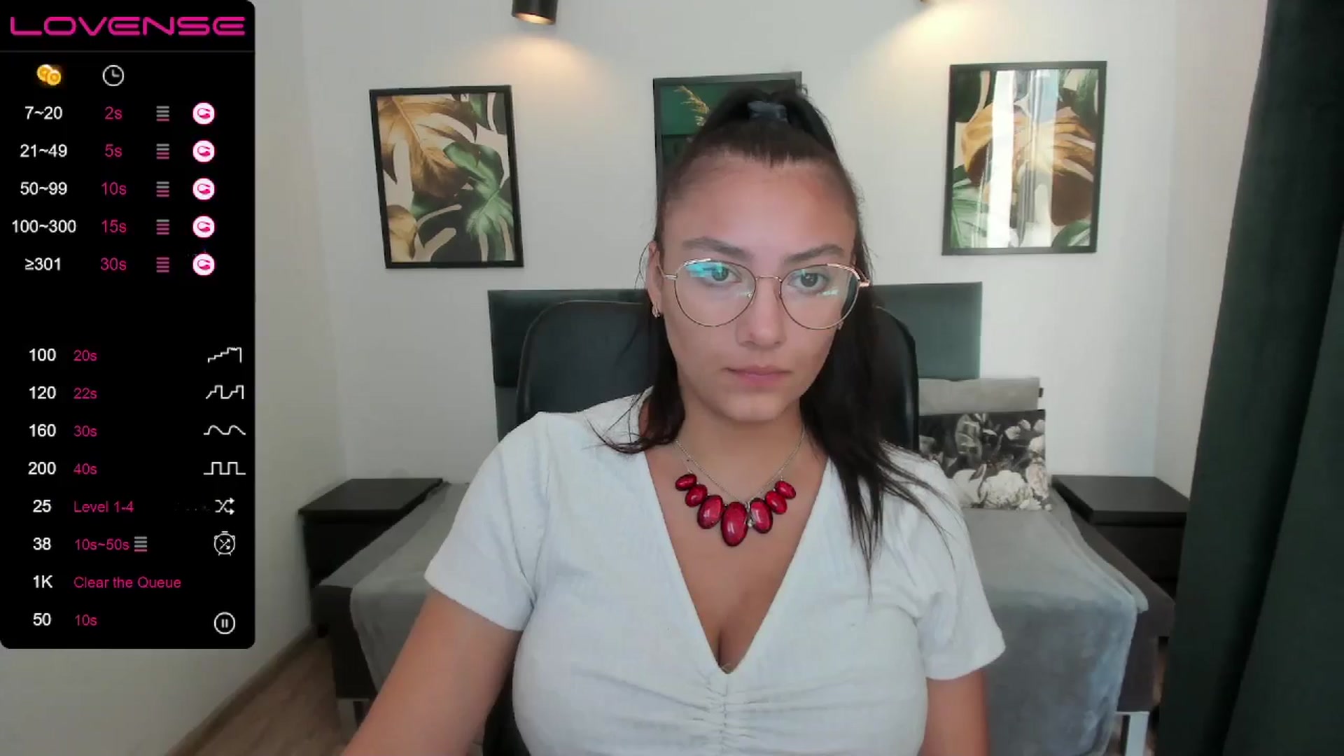 Gallery image thumbnail from SunfLowerr's myfreecams stream on, 09/14/2024, 16:02 image 13 of 20