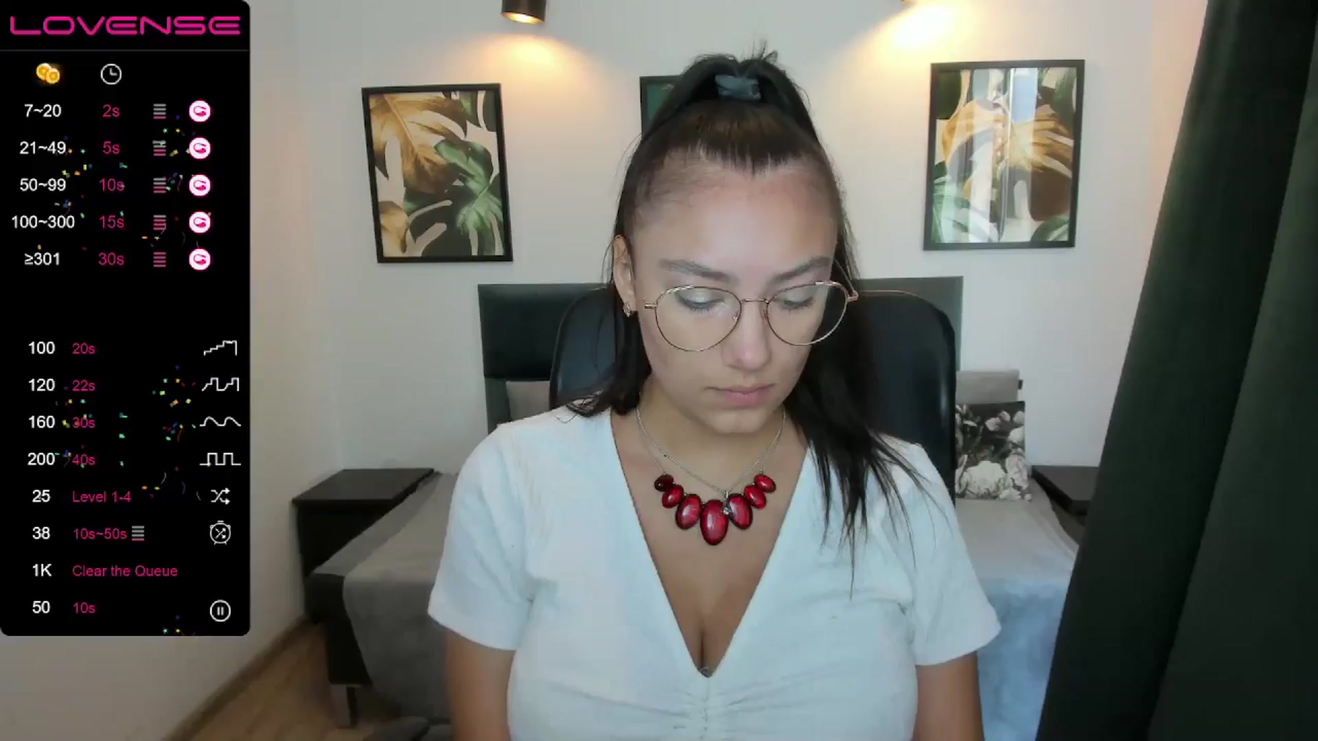 Gallery image thumbnail from SunfLowerr's myfreecams stream on, 09/14/2024, 16:02 image 1 of 20