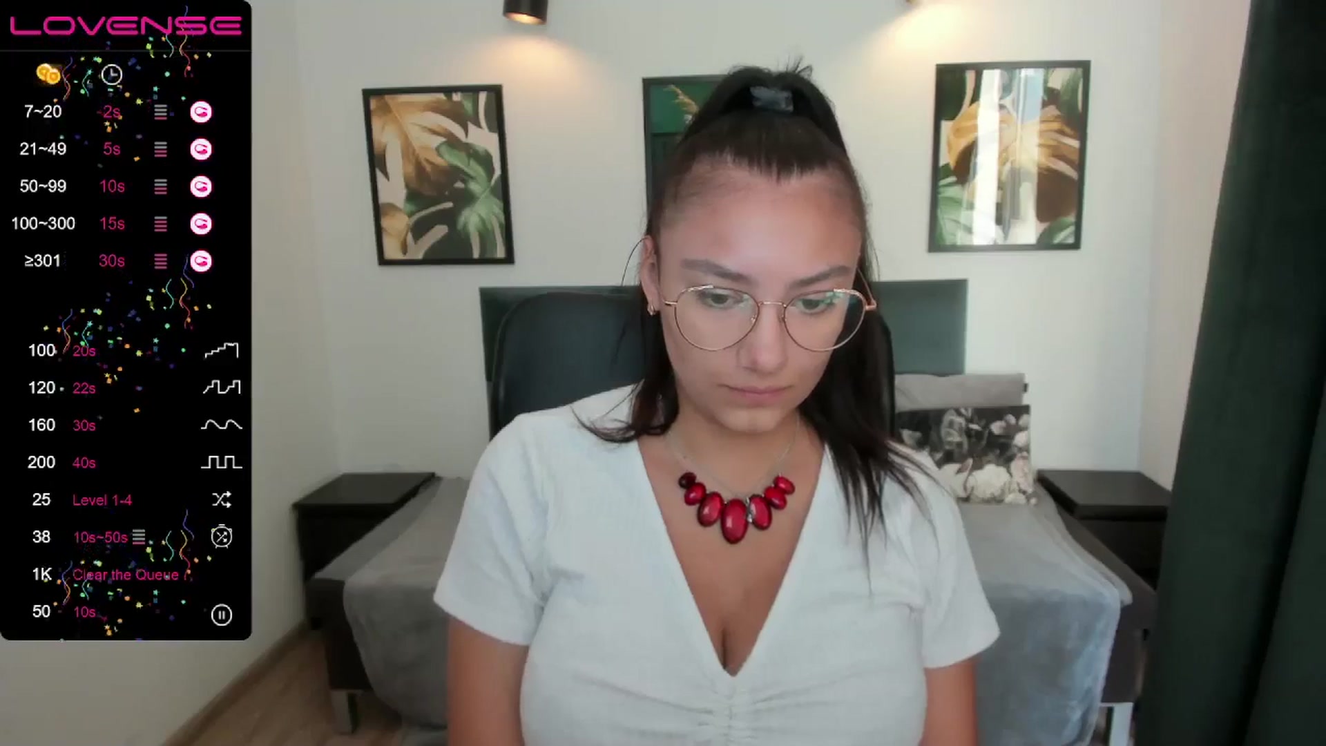 Gallery image thumbnail from SunfLowerr's myfreecams stream on, 09/14/2024, 16:02 image 7 of 20