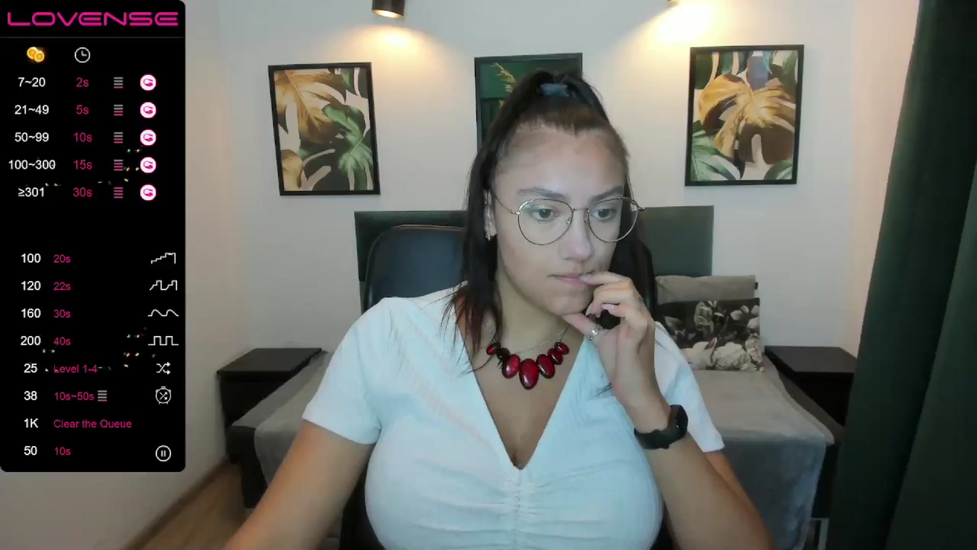 Gallery image thumbnail from SunfLowerr's myfreecams stream on, 09/14/2024, 16:45 image 20 of 20