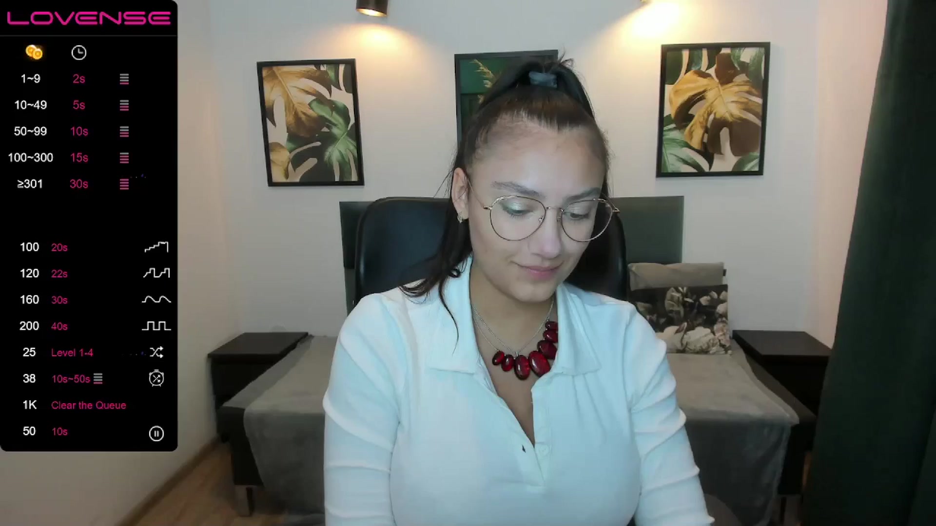 Gallery image thumbnail from SunfLowerr's myfreecams stream on, 09/14/2024, 17:45 image 1 of 20