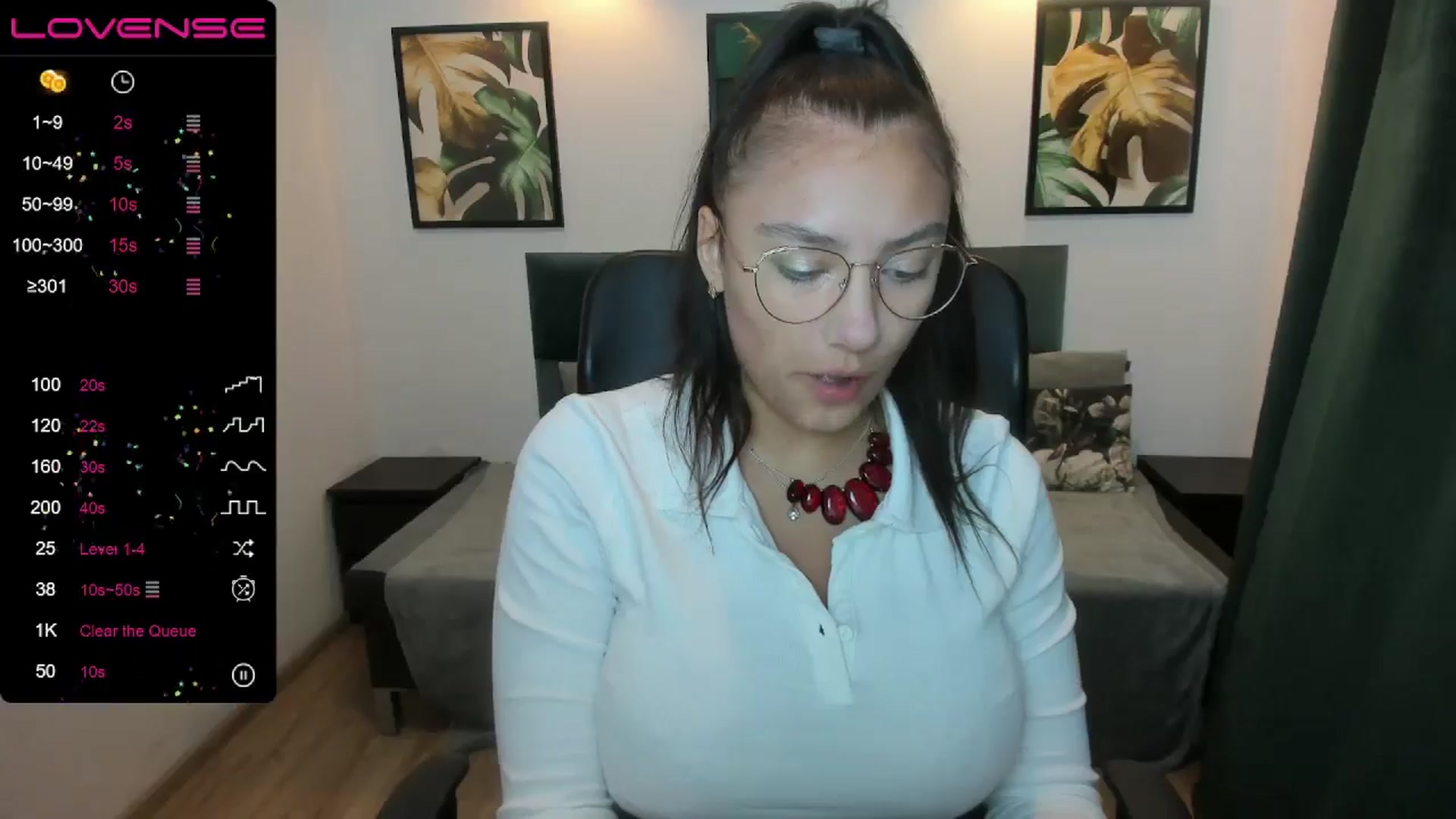 Gallery image thumbnail from SunfLowerr's myfreecams stream on, 09/14/2024, 18:26 image 2 of 20
