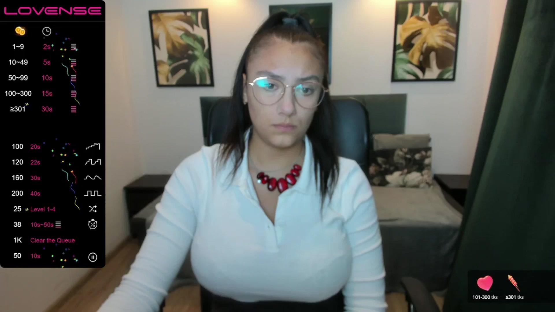 Gallery image thumbnail from SunfLowerr's myfreecams stream on, 09/14/2024, 18:55 image 12 of 20