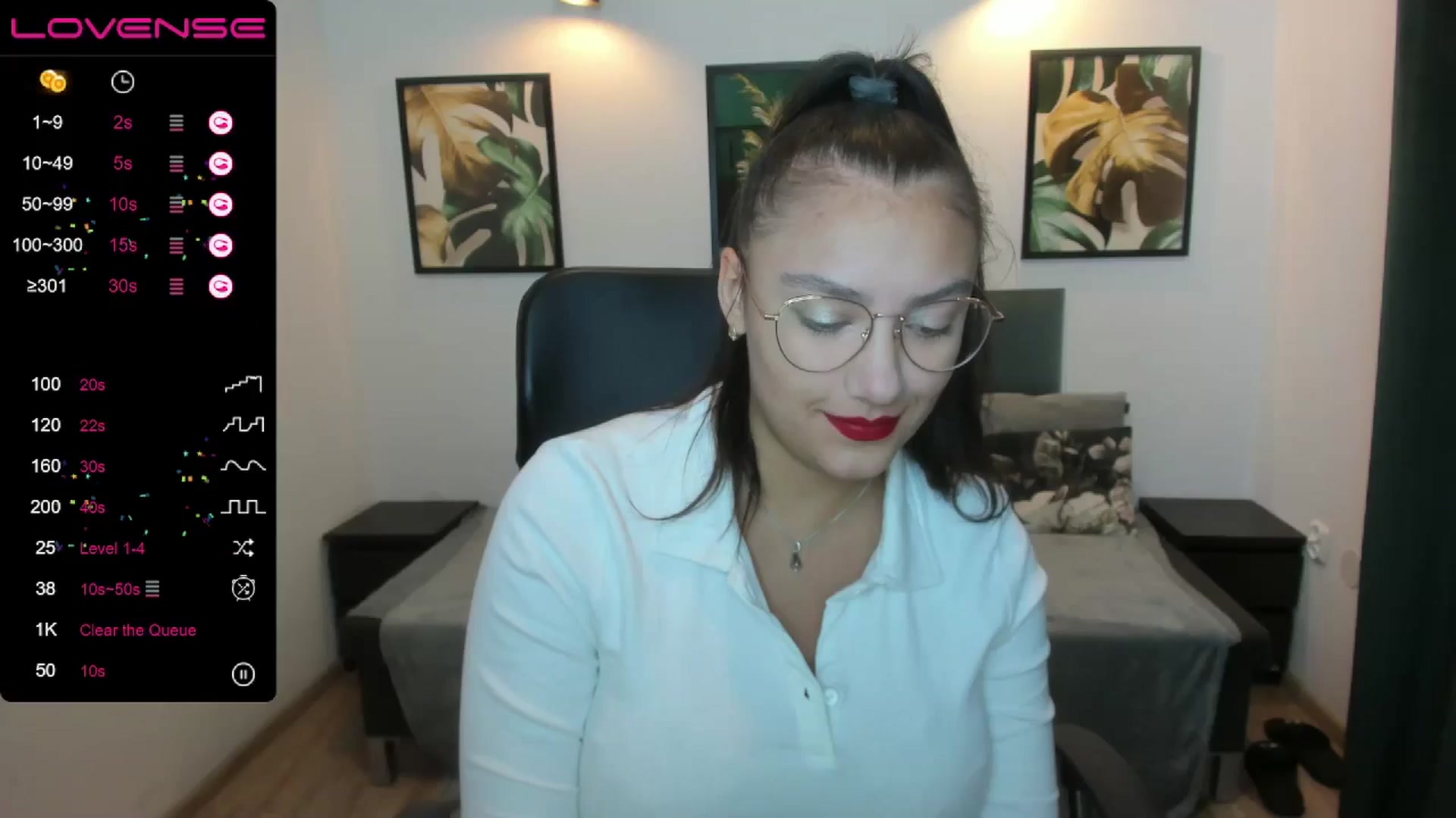 Gallery image thumbnail from SunfLowerr's myfreecams stream on, 09/14/2024, 19:48 image 7 of 20
