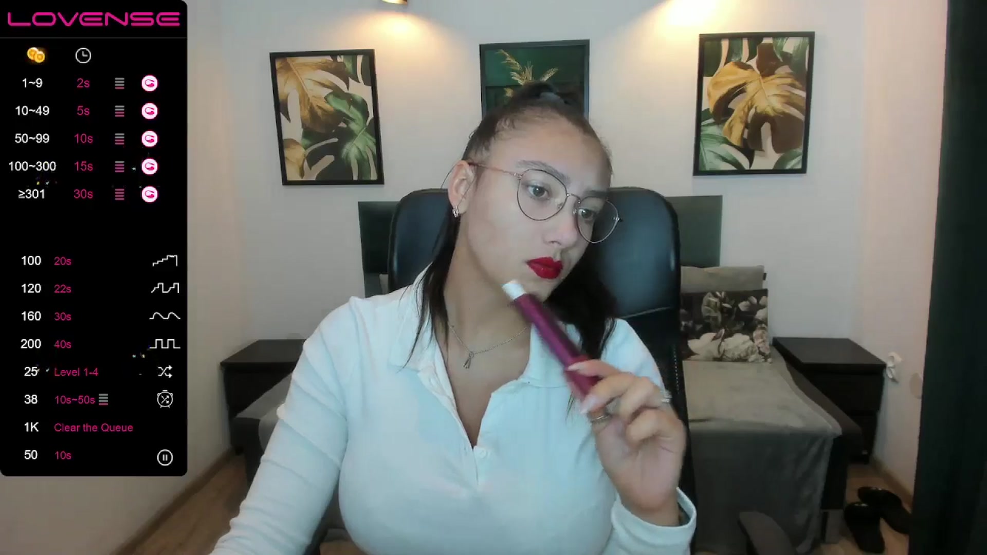 Gallery image thumbnail from SunfLowerr's myfreecams stream on, 09/14/2024, 19:48 image 18 of 20