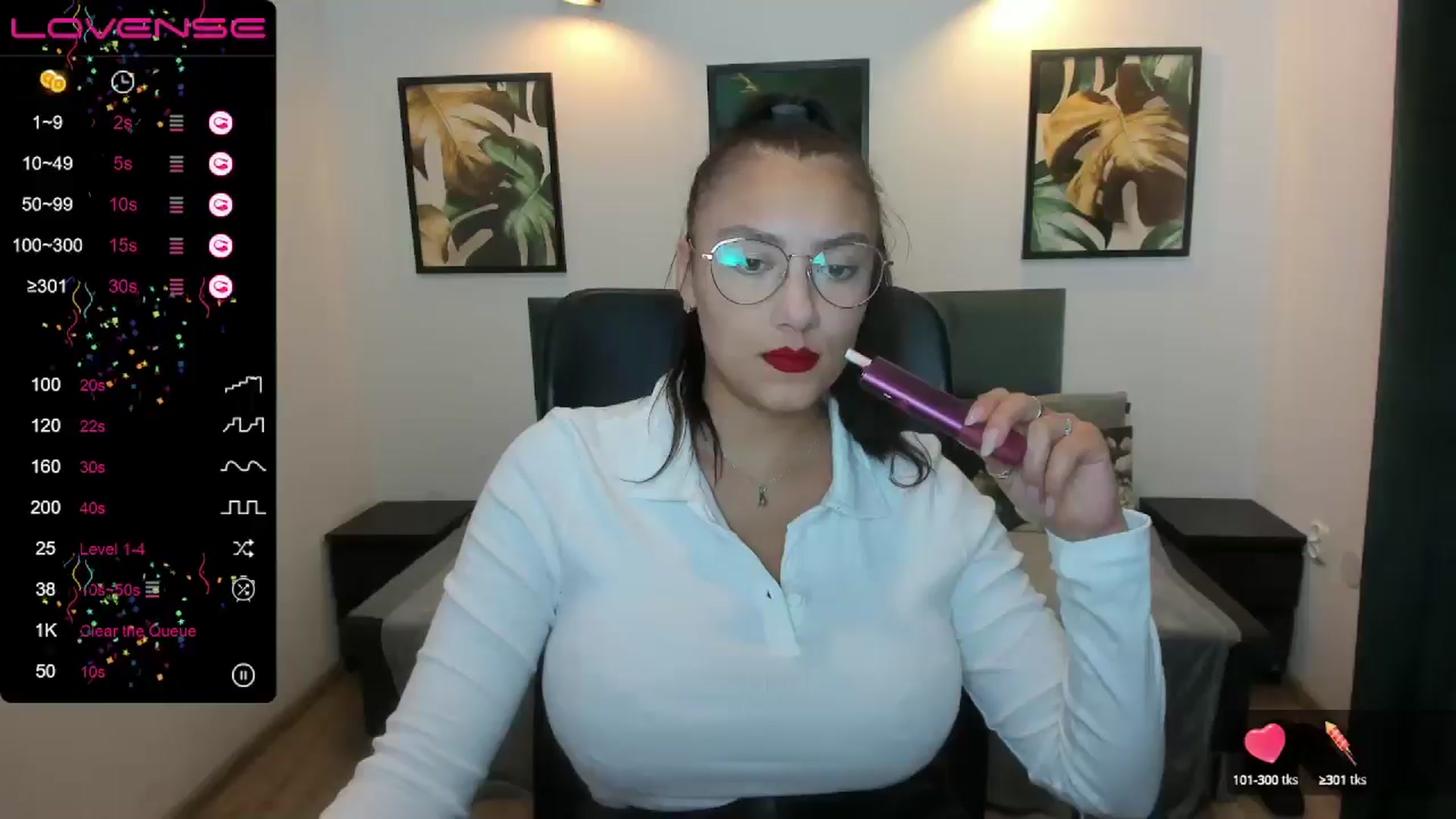 Gallery image thumbnail from SunfLowerr's myfreecams stream on, 09/14/2024, 19:48 image 9 of 20