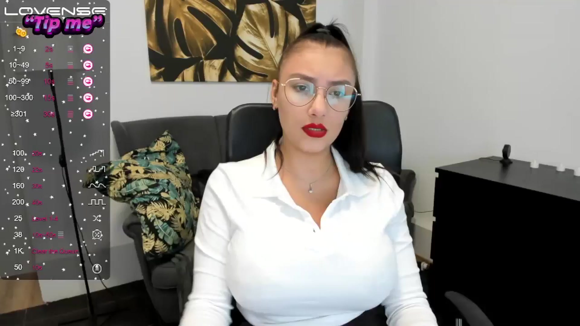 Gallery image thumbnail from SunfLowerr's myfreecams stream on, 09/14/2024, 20:43 image 6 of 20