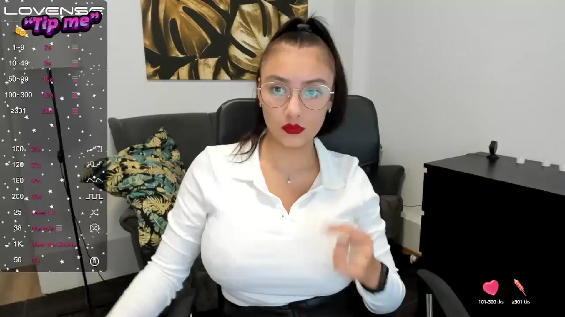 Gallery image thumbnail from SunfLowerr's myfreecams stream on, 09/14/2024, 20:43 image 1 of 20