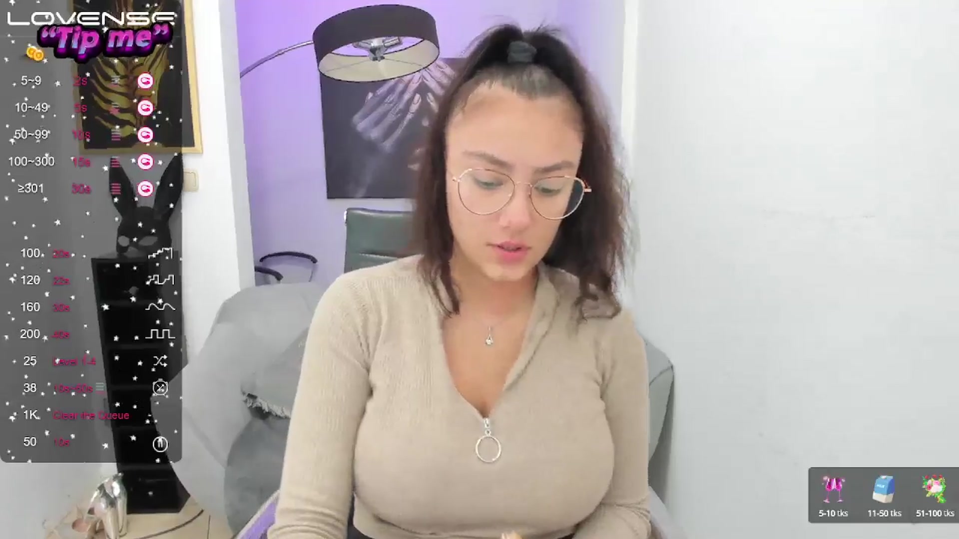 Gallery image thumbnail from SunfLowerr's myfreecams stream on, 09/15/2024, 17:11 image 20 of 20