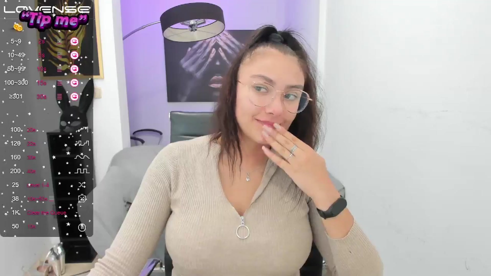 Gallery image thumbnail from SunfLowerr's myfreecams stream on, 09/15/2024, 17:26 image 13 of 20