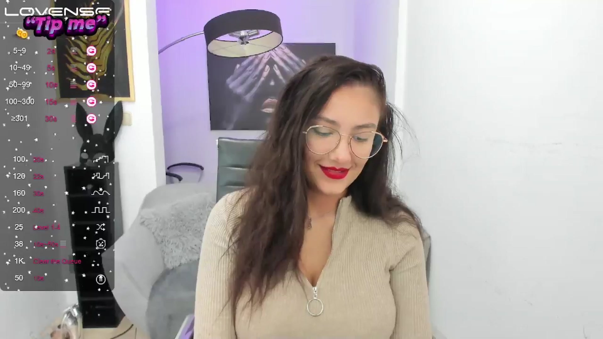Gallery image thumbnail from SunfLowerr's myfreecams stream on, 09/15/2024, 19:58 image 20 of 20