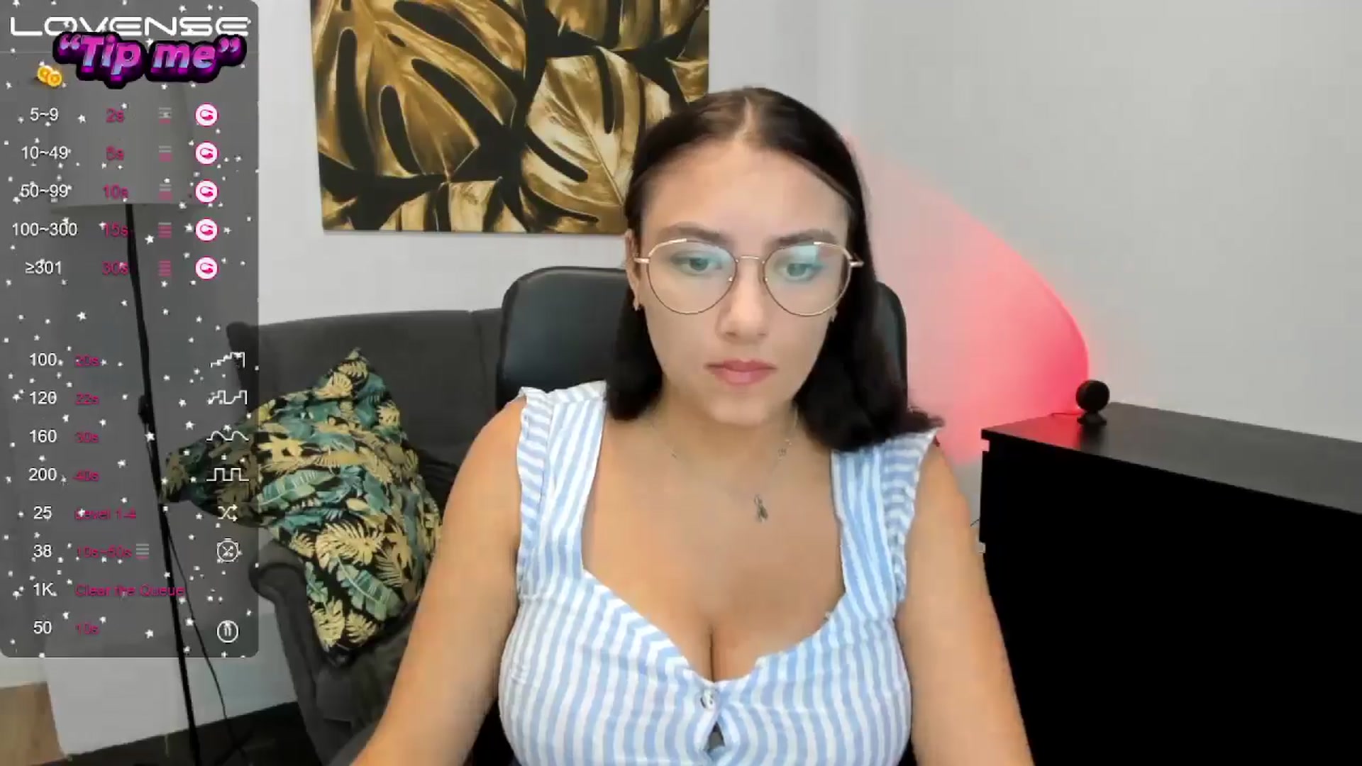 Gallery image thumbnail from SunfLowerr's myfreecams stream on, 09/19/2024, 13:30 image 15 of 20