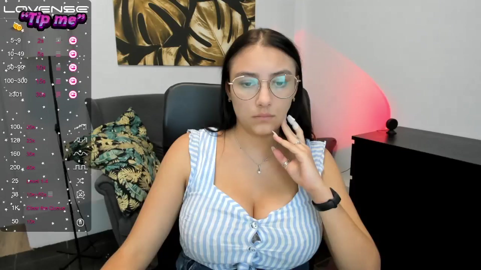 Gallery image thumbnail from SunfLowerr's myfreecams stream on, 09/19/2024, 15:25 image 9 of 20