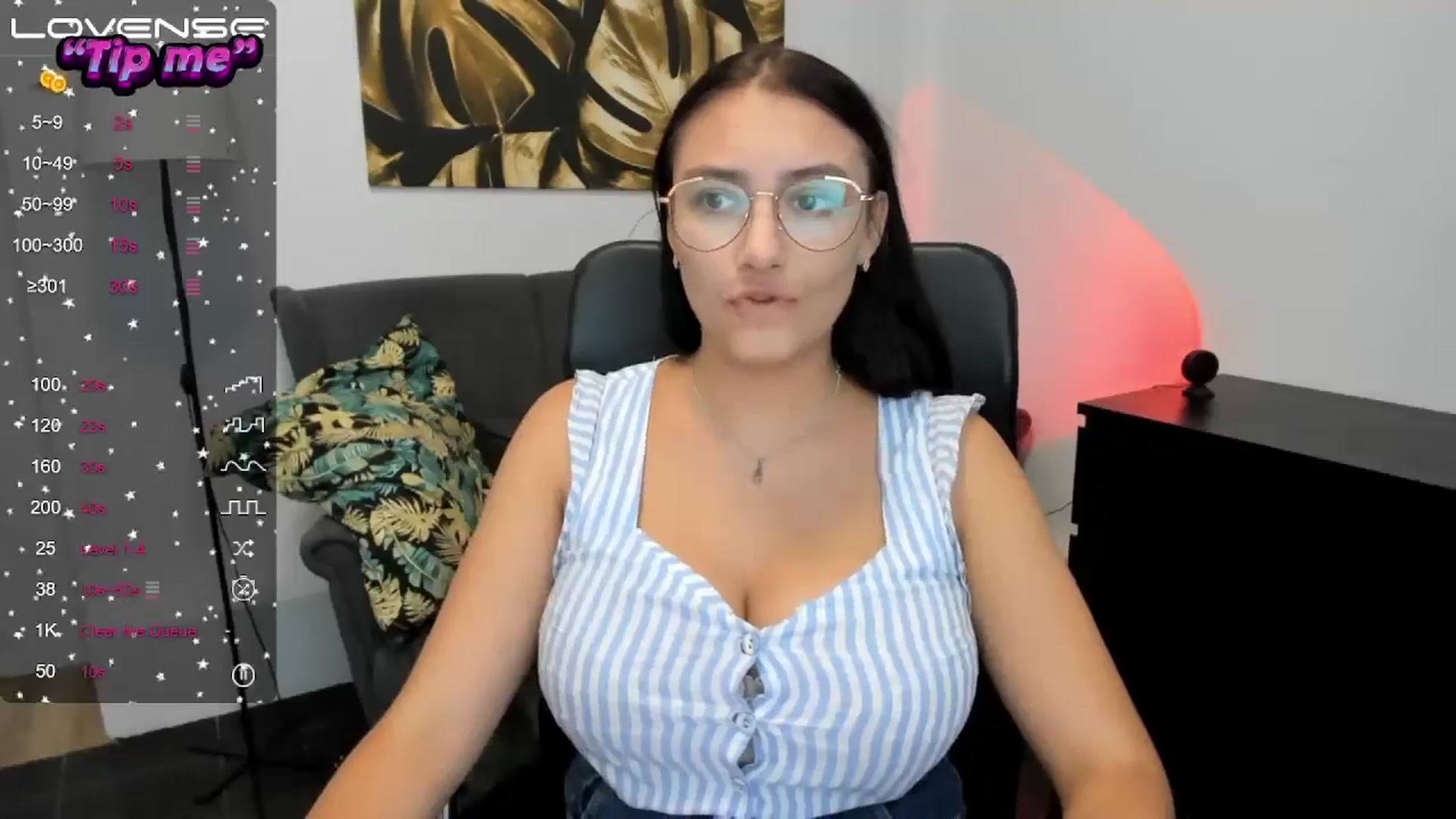 Gallery image thumbnail from SunfLowerr's myfreecams stream on, 09/19/2024, 16:20 image 11 of 20