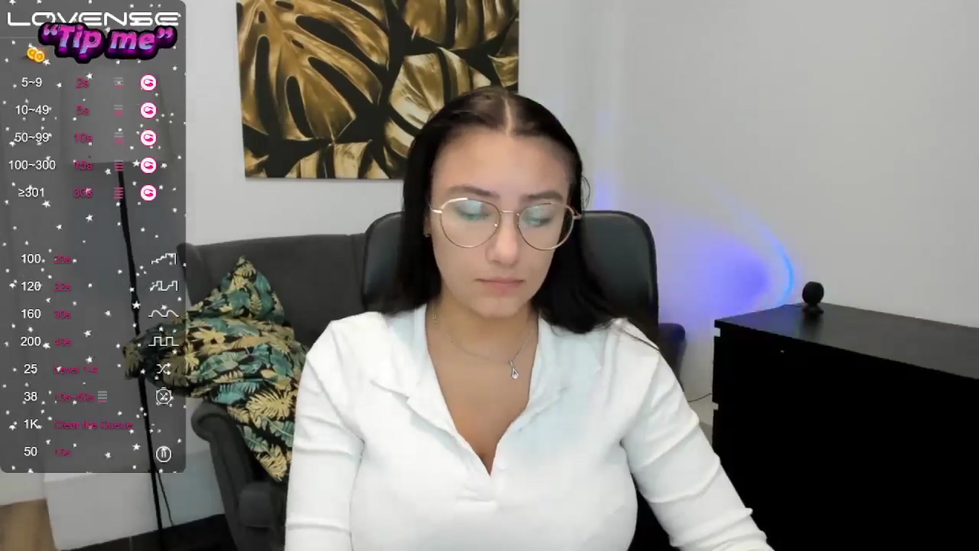 Gallery image thumbnail from SunfLowerr's myfreecams stream on, 09/20/2024, 14:10 image 16 of 20