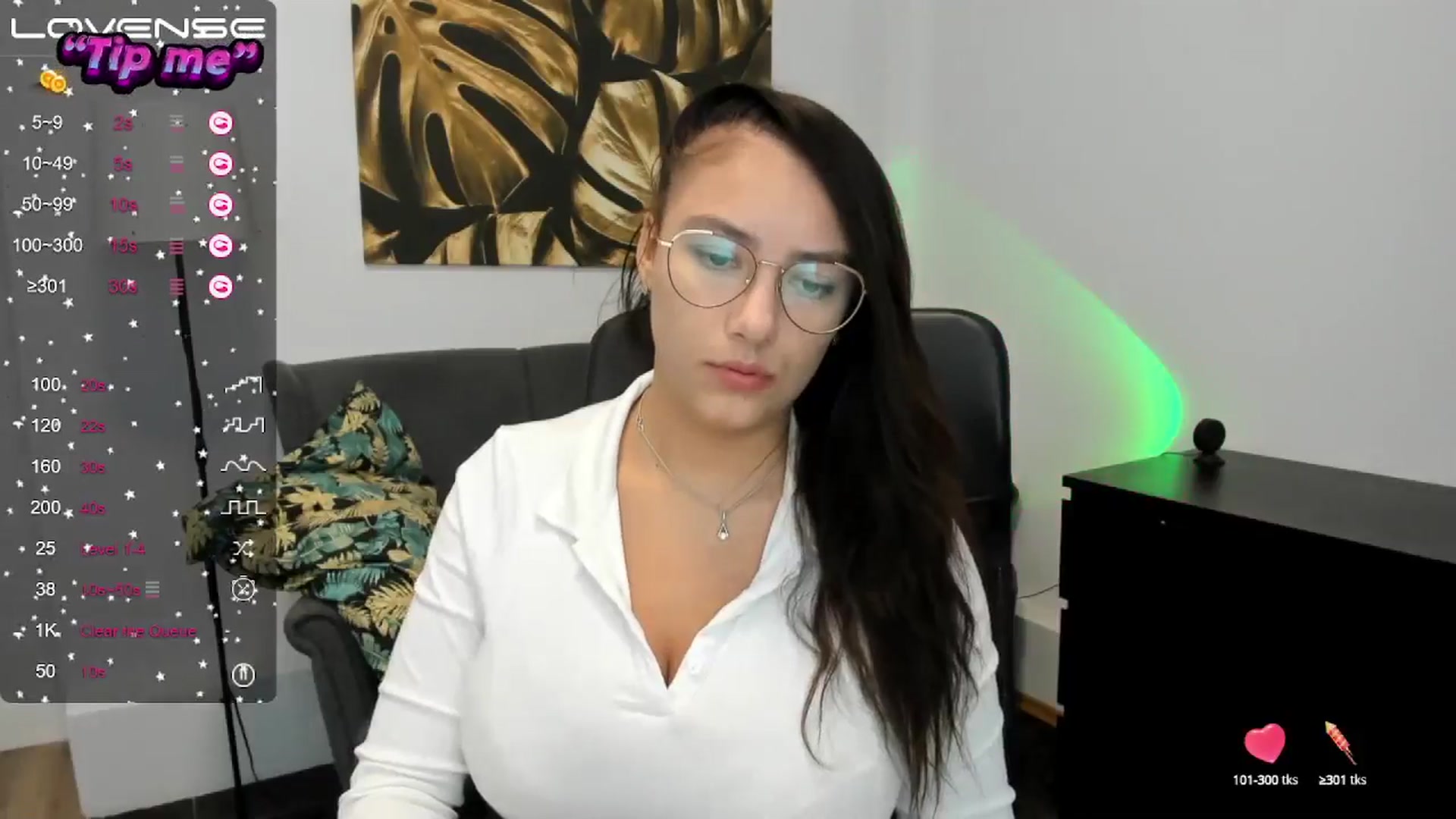 Gallery image thumbnail from SunfLowerr's myfreecams stream on, 09/20/2024, 14:10 image 10 of 20