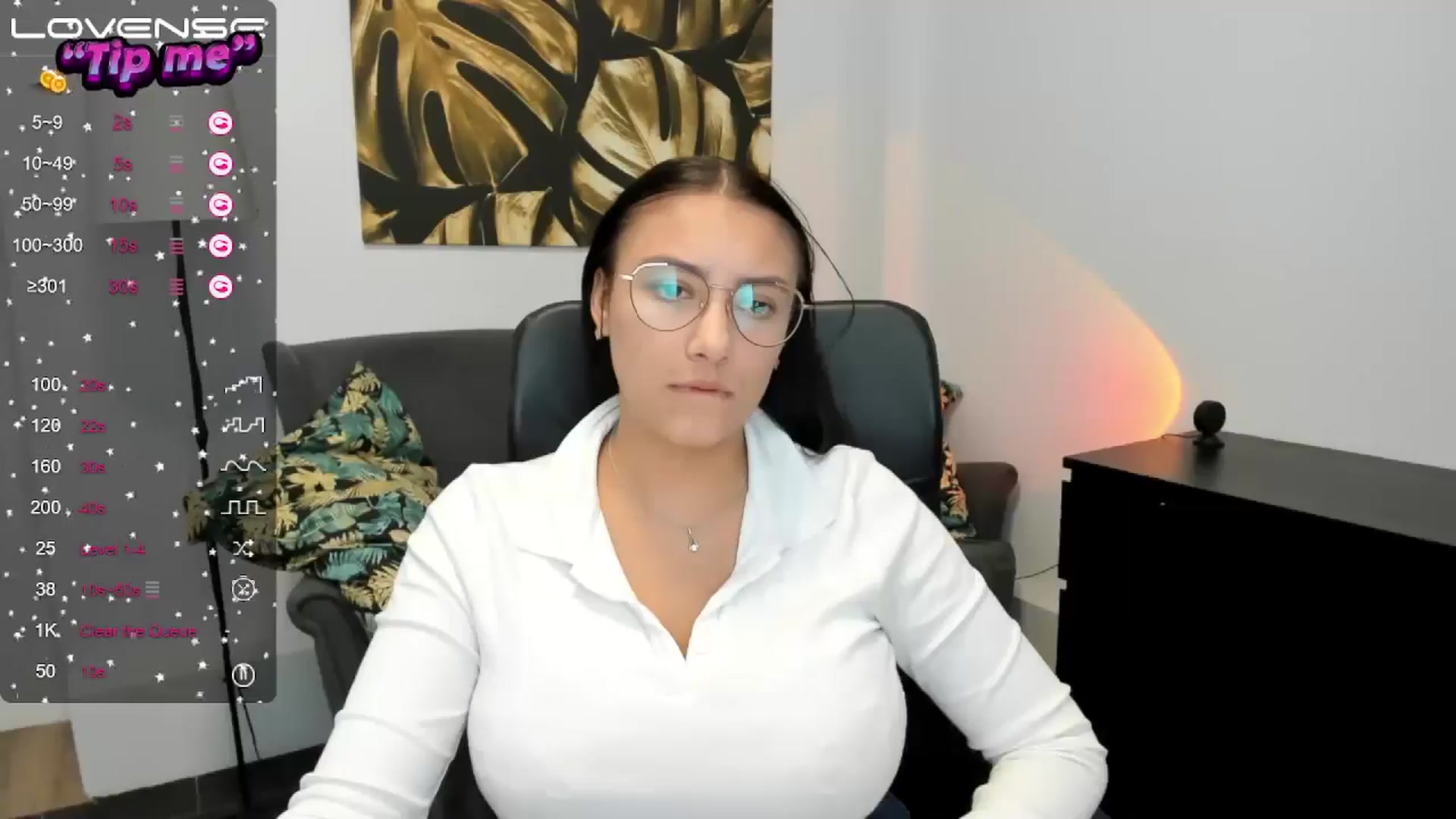 Gallery image thumbnail from SunfLowerr's myfreecams stream on, 09/20/2024, 16:01 image 6 of 20