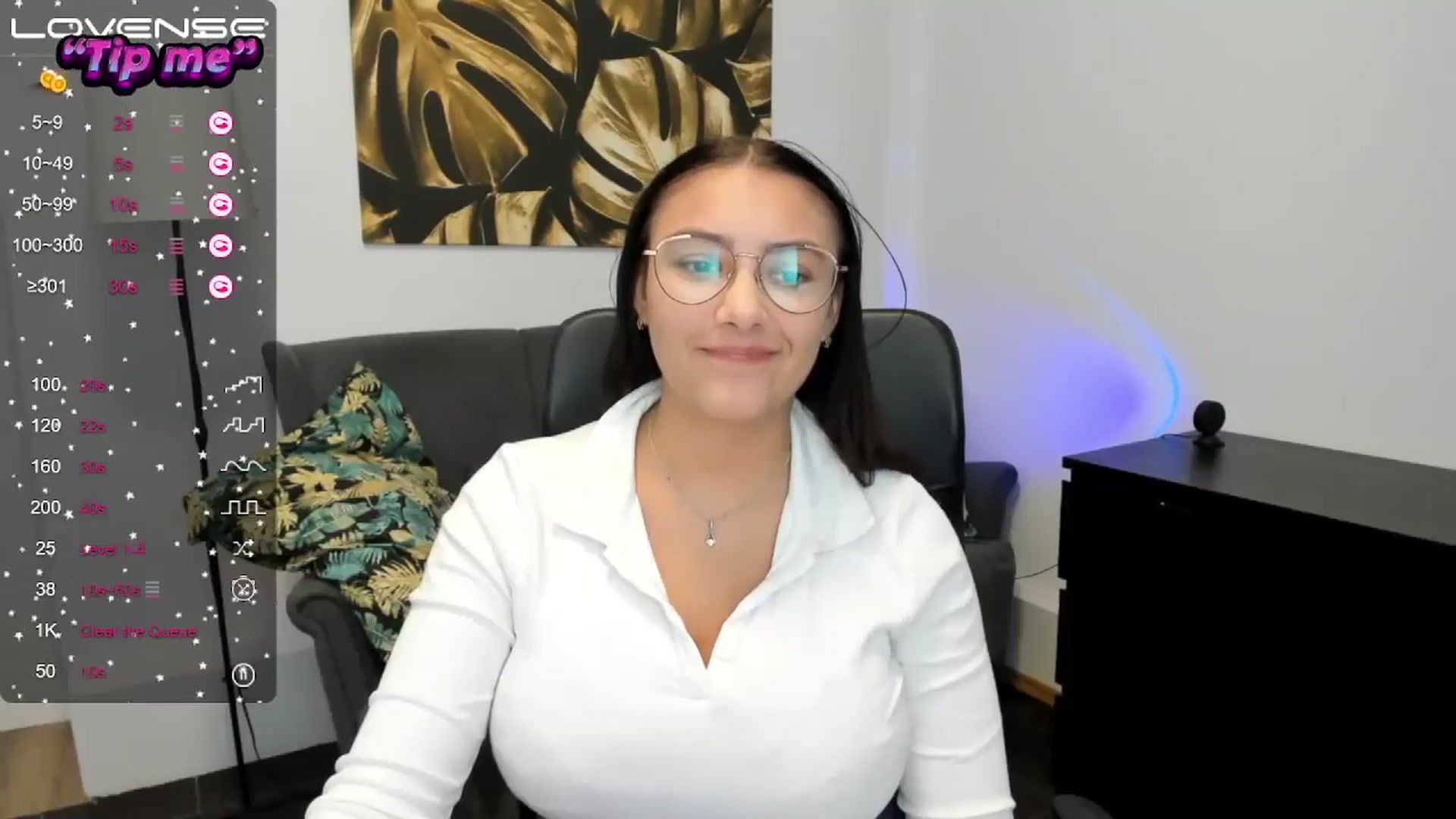 Gallery image thumbnail from SunfLowerr's myfreecams stream on, 09/20/2024, 16:01 image 10 of 20
