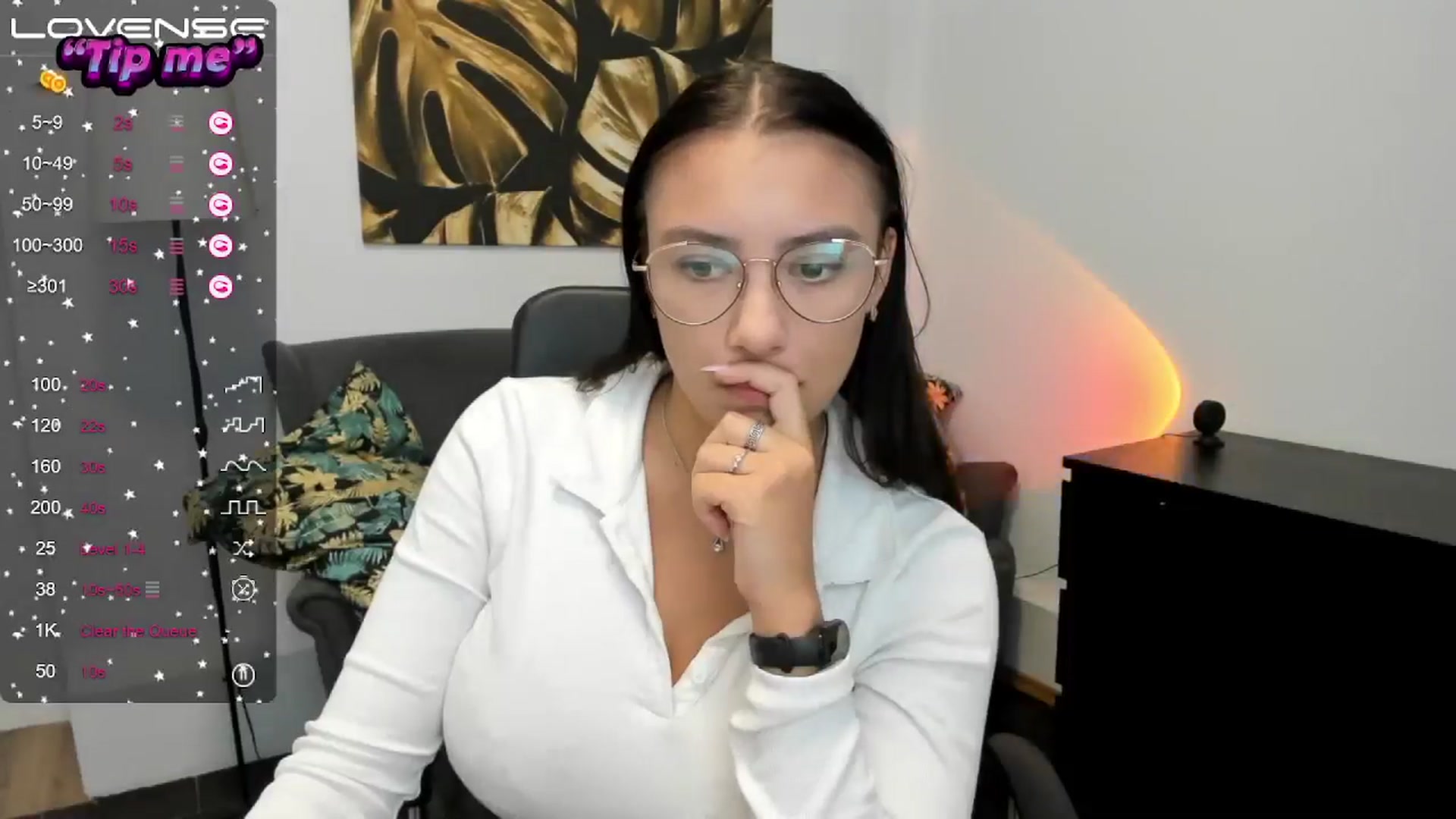 Gallery image thumbnail from SunfLowerr's myfreecams stream on, 09/20/2024, 16:01 image 11 of 20