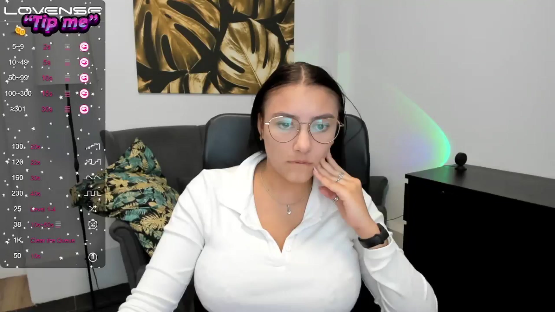 Gallery image thumbnail from SunfLowerr's myfreecams stream on, 09/20/2024, 16:01 image 7 of 20