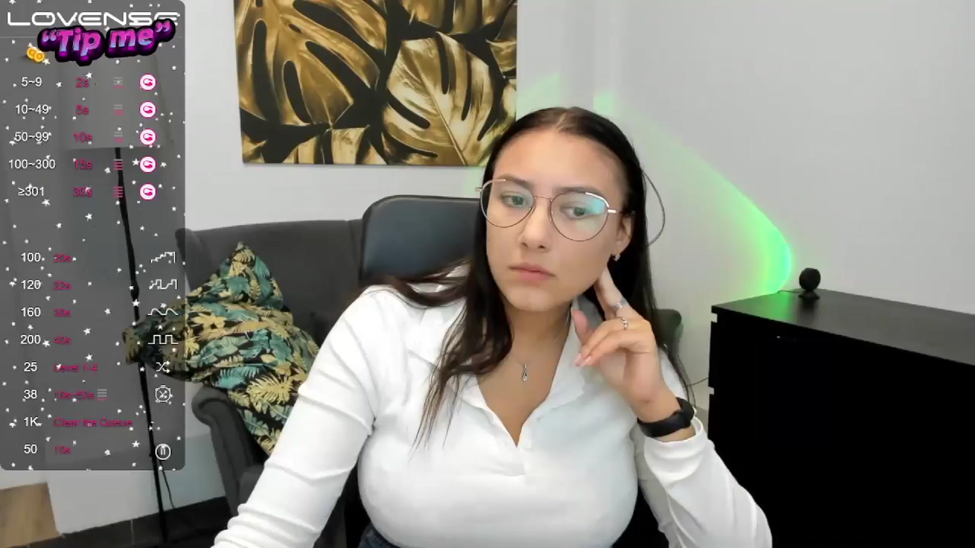 Gallery image thumbnail from SunfLowerr's myfreecams stream on, 09/20/2024, 16:01 image 4 of 20