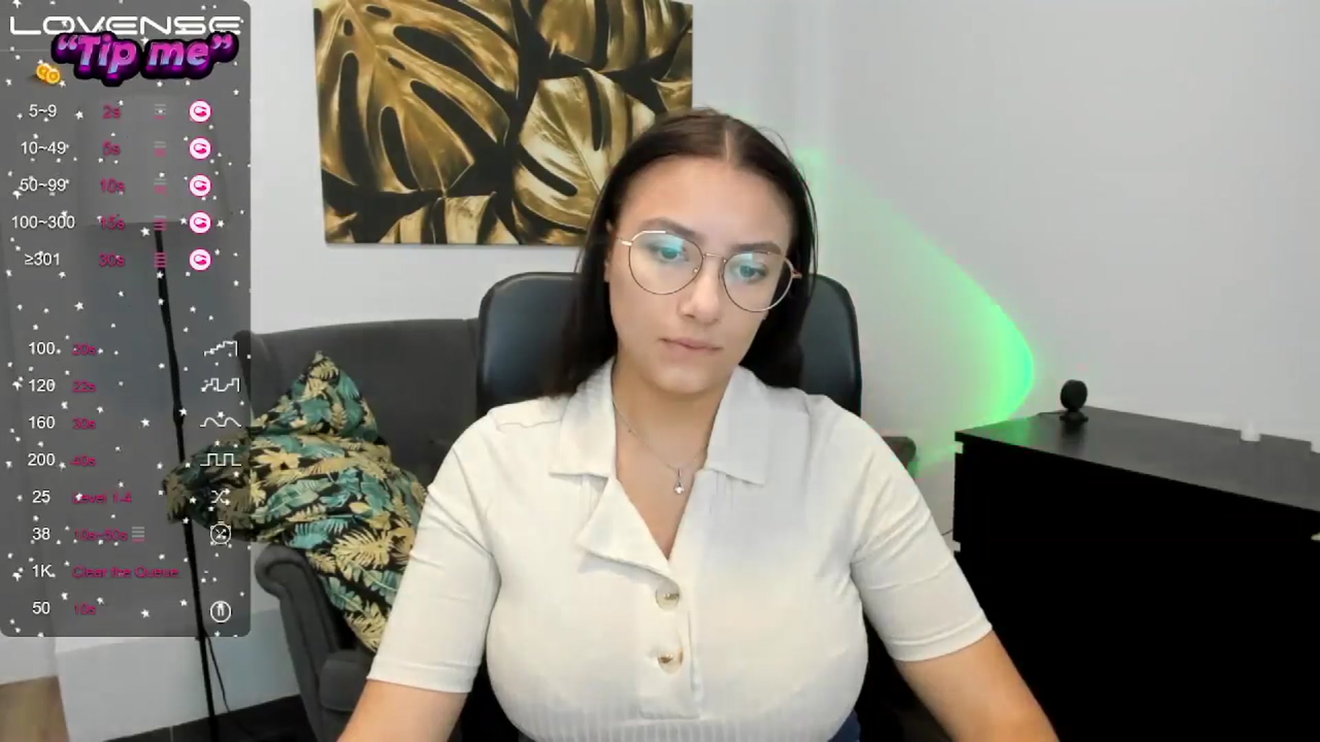 Gallery image thumbnail from SunfLowerr's myfreecams stream on, 09/21/2024, 13:50 image 19 of 20
