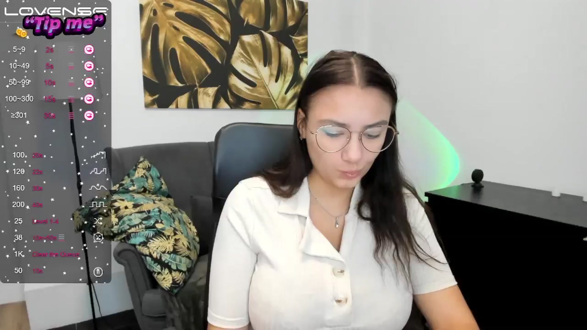 Gallery image thumbnail from SunfLowerr's myfreecams stream on, 09/21/2024, 13:50 image 10 of 20