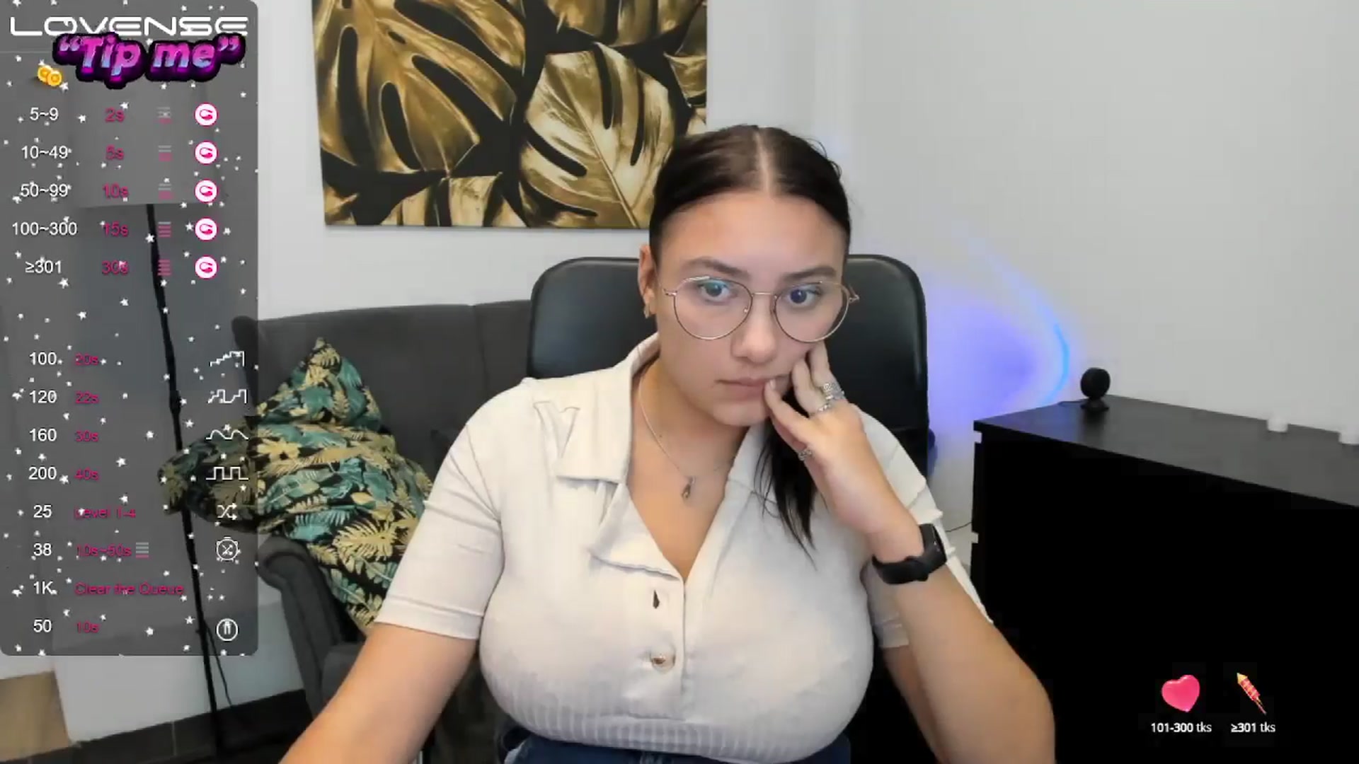 Gallery image thumbnail from SunfLowerr's myfreecams stream on, 09/21/2024, 17:02 image 13 of 20
