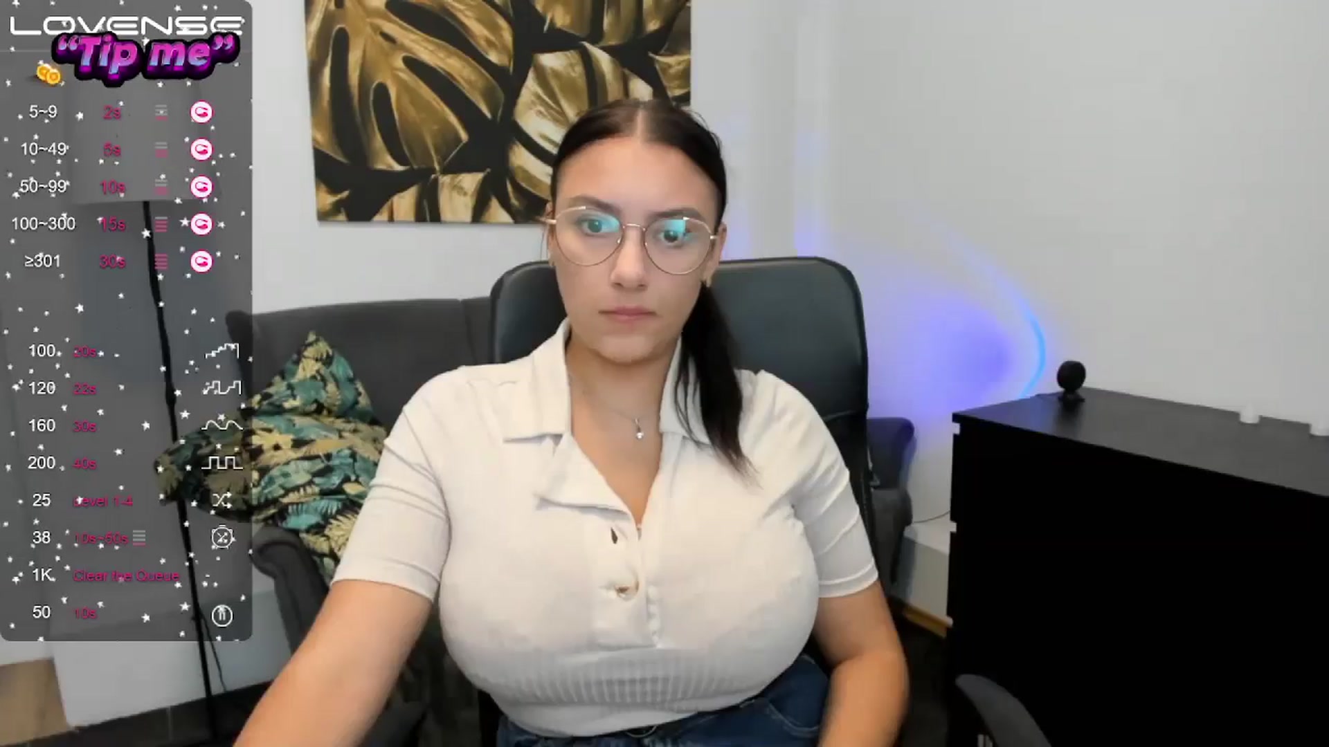 Gallery image thumbnail from SunfLowerr's myfreecams stream on, 09/21/2024, 17:02 image 2 of 20
