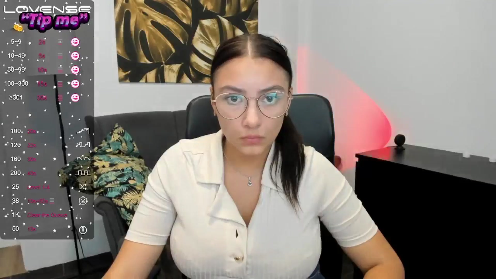 Gallery image thumbnail from SunfLowerr's myfreecams stream on, 09/21/2024, 17:02 image 9 of 20