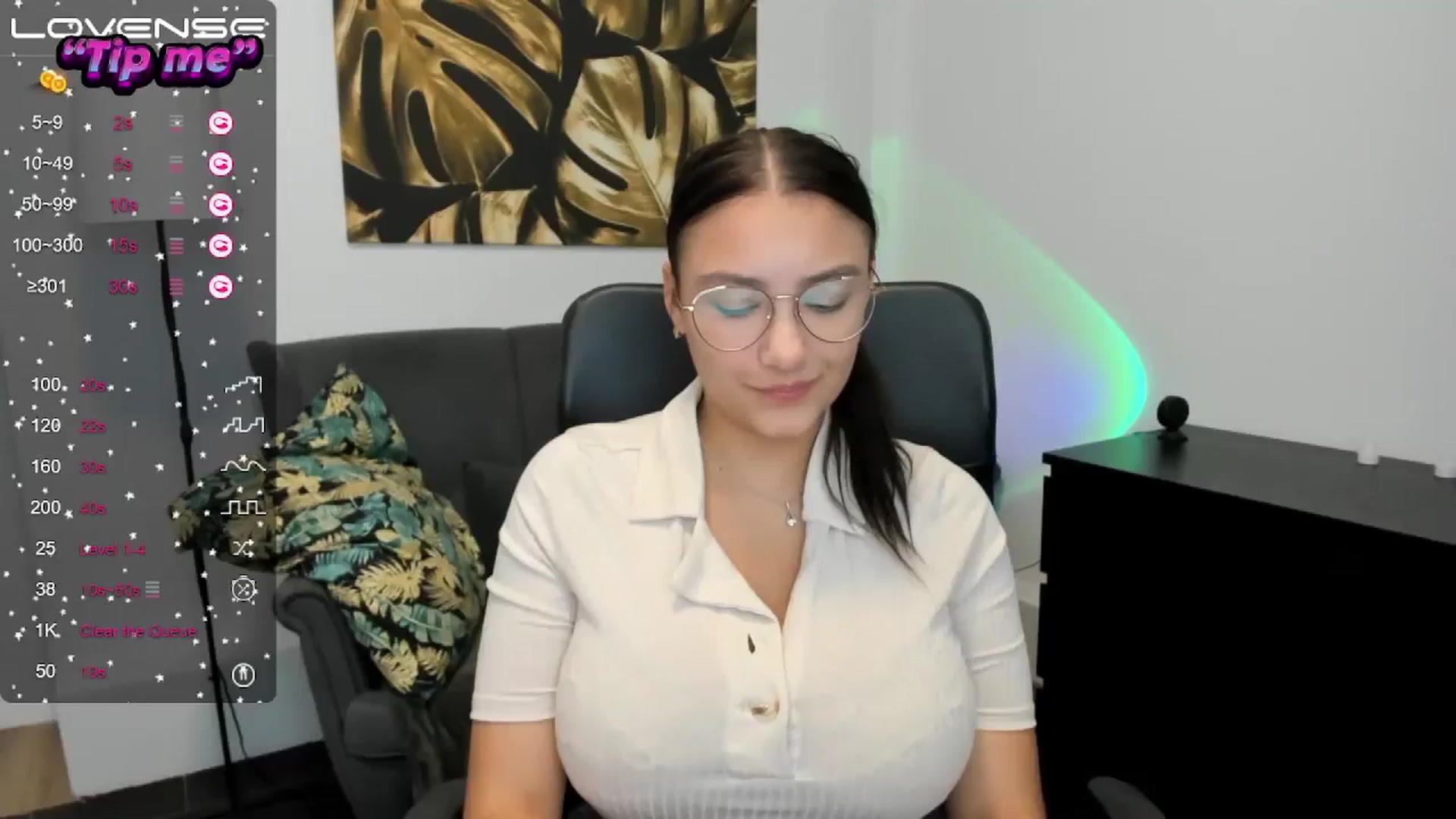 Gallery image thumbnail from SunfLowerr's myfreecams stream on, 09/21/2024, 17:02 image 5 of 20