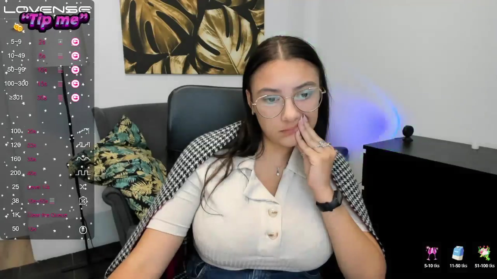Gallery image thumbnail from SunfLowerr's myfreecams stream on, 09/21/2024, 19:57 image 11 of 20