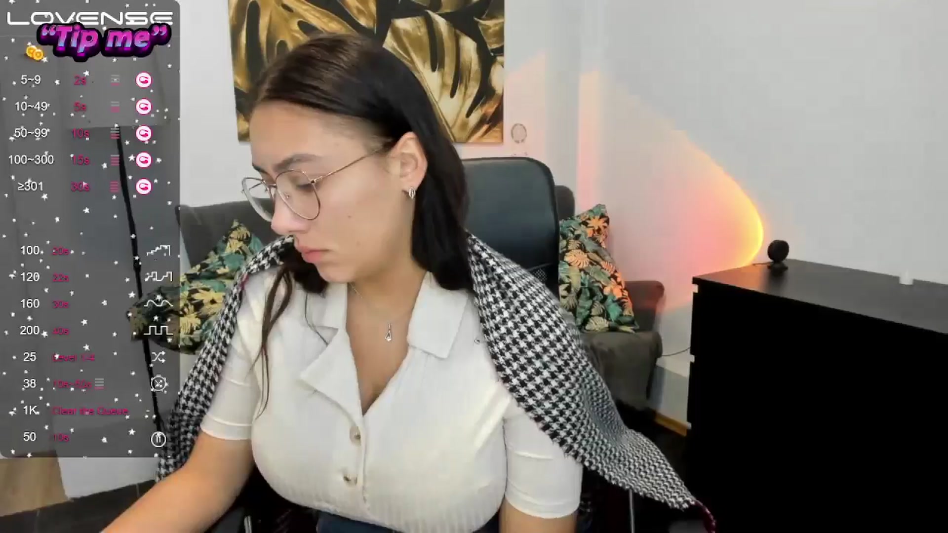 Gallery image thumbnail from SunfLowerr's myfreecams stream on, 09/21/2024, 19:57 image 10 of 20