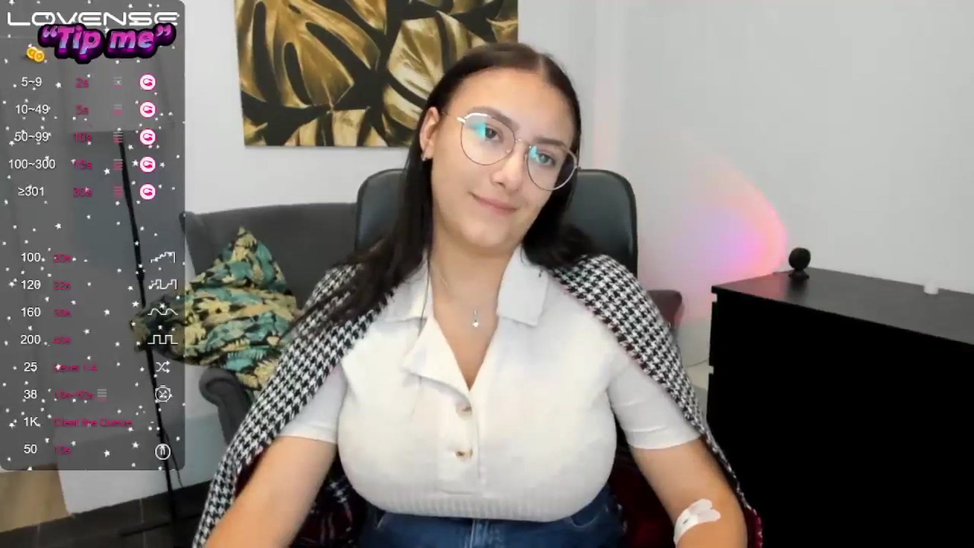 Gallery image thumbnail from SunfLowerr's myfreecams stream on, 09/21/2024, 19:57 image 8 of 20