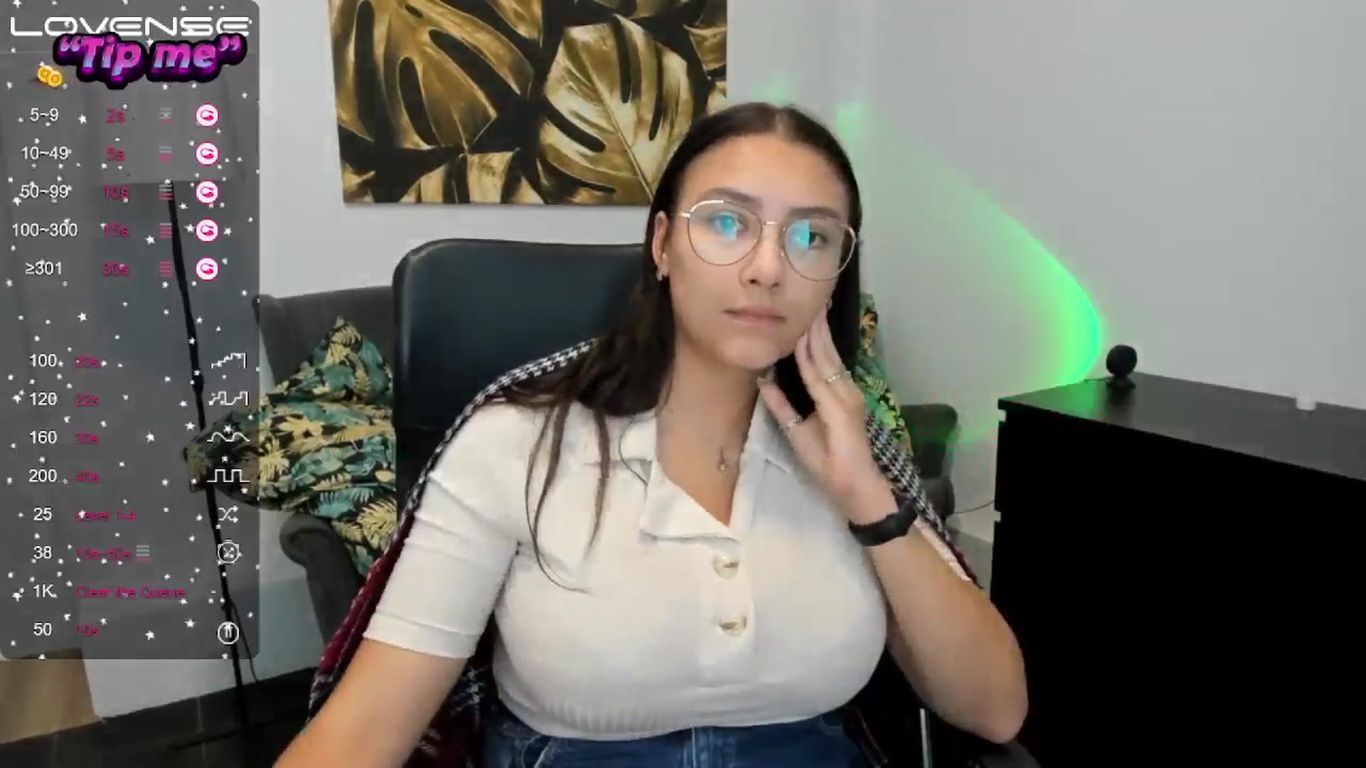 Gallery image thumbnail from SunfLowerr's myfreecams stream on, 09/21/2024, 19:57 image 12 of 20