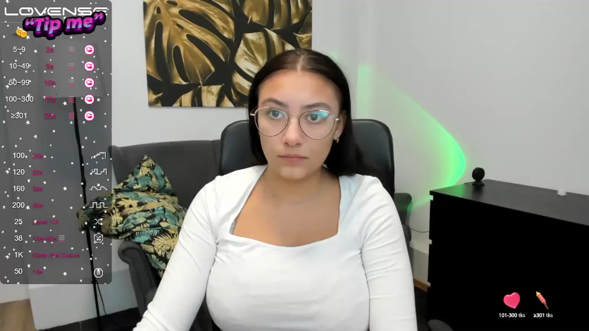 Gallery image thumbnail from SunfLowerr's myfreecams stream on, 09/22/2024, 13:27 image 6 of 20