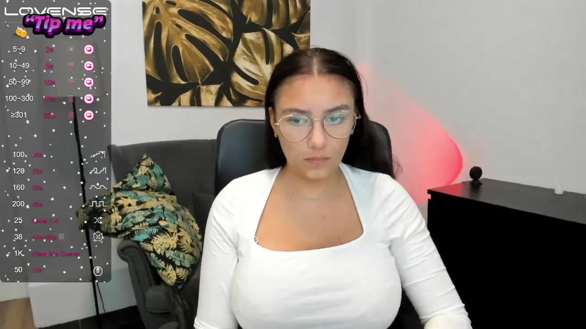 Gallery image thumbnail from SunfLowerr's myfreecams stream on, 09/22/2024, 14:09 image 4 of 20